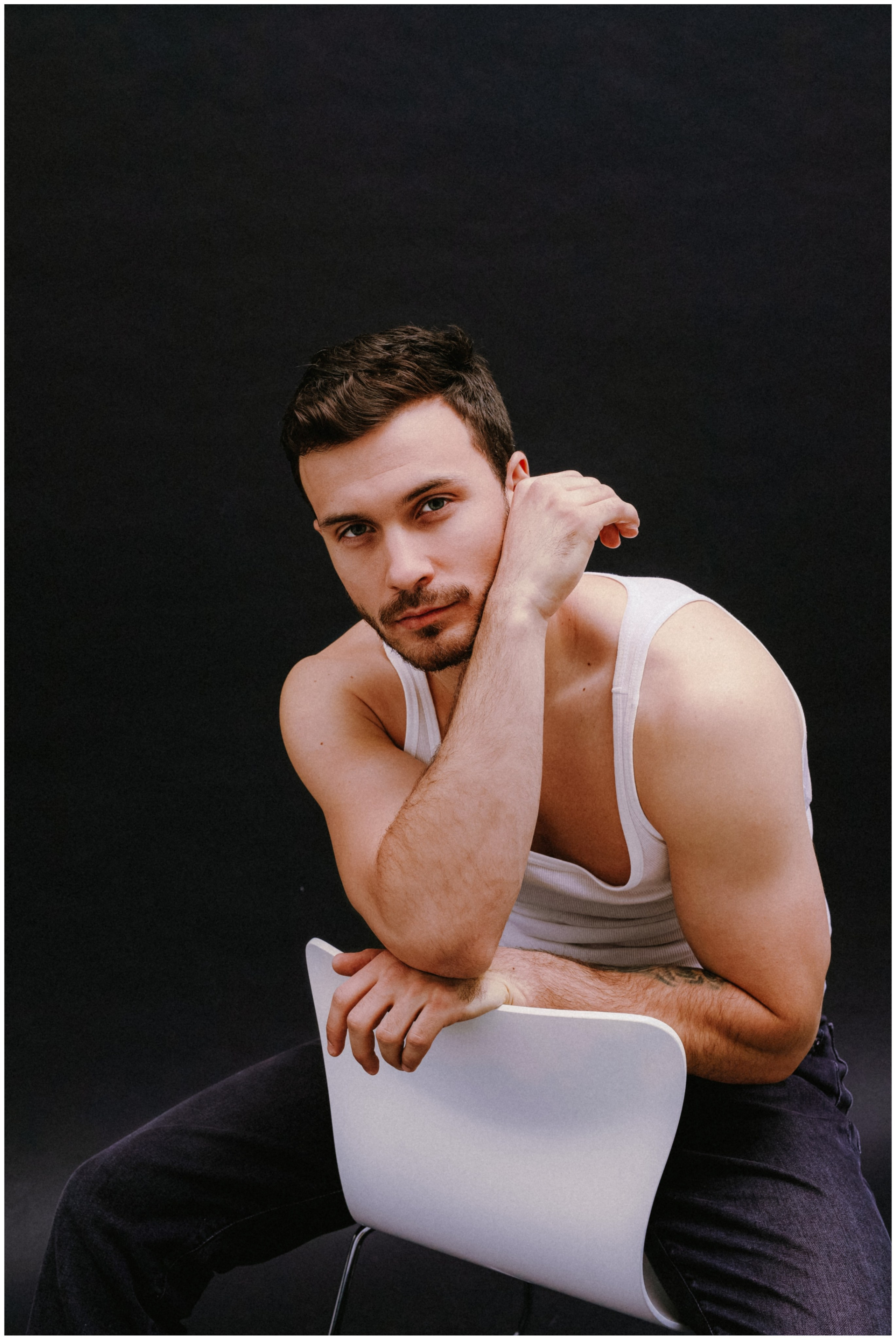 Портфолио Парня модели Глеб Русанду. Продакшен г. Москва съемка мужской одежды, мужские модели, фото и видео, организация под ключ