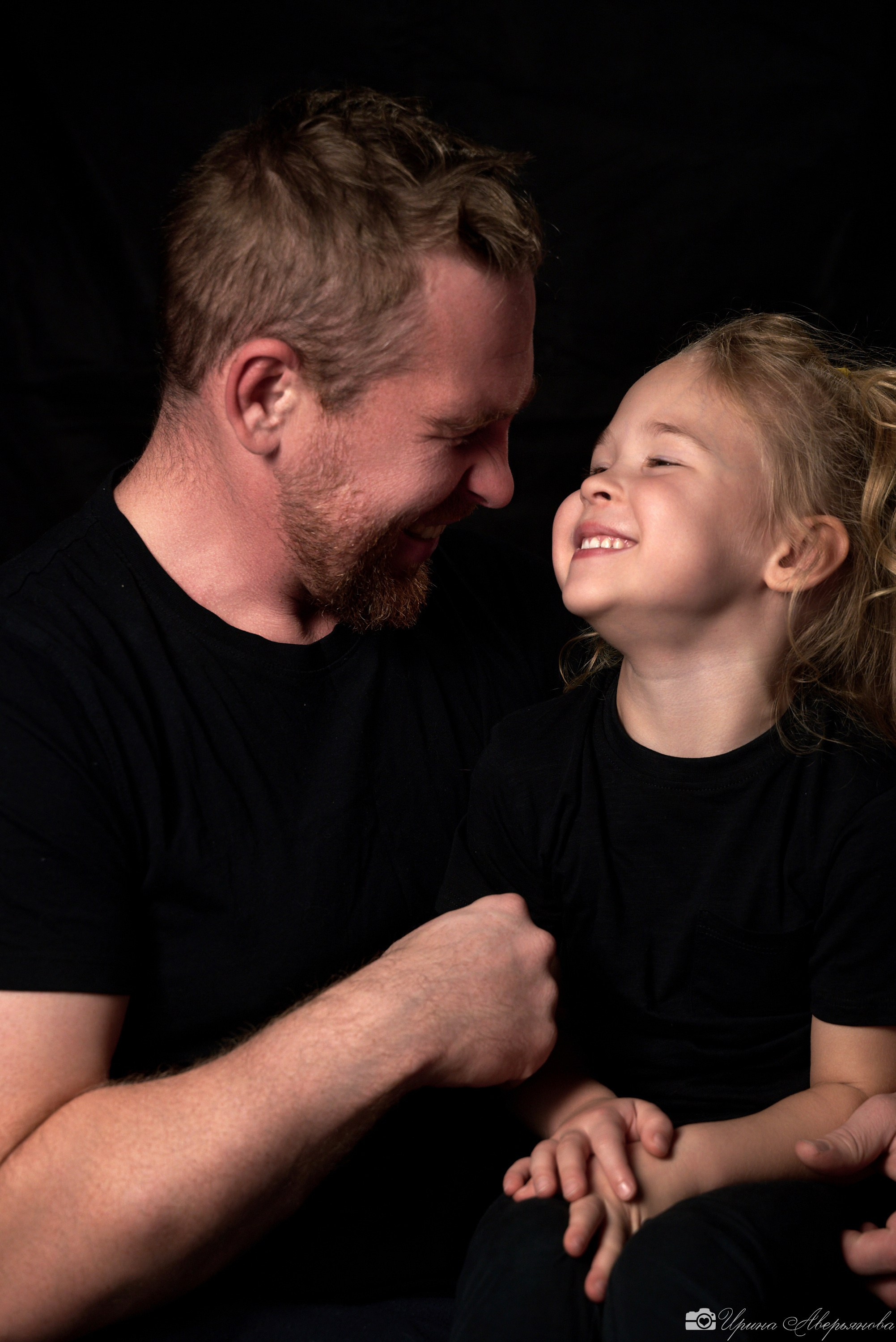 Семейная фотосессия в темном ключе. Фотограф в Ульяновске Ирина Аверьянова