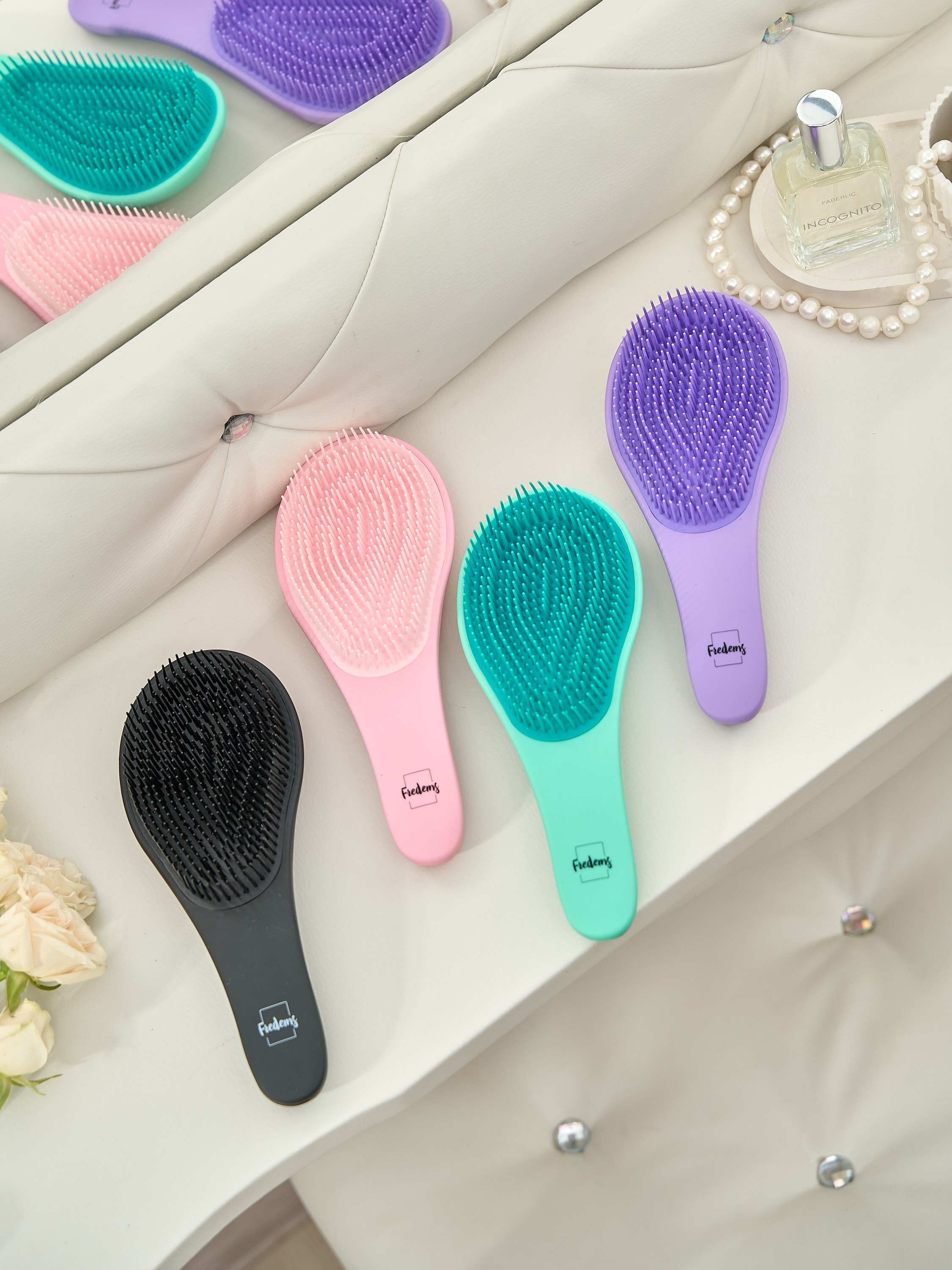 Полный комплект контента для расчёсок бренда «Fredems»