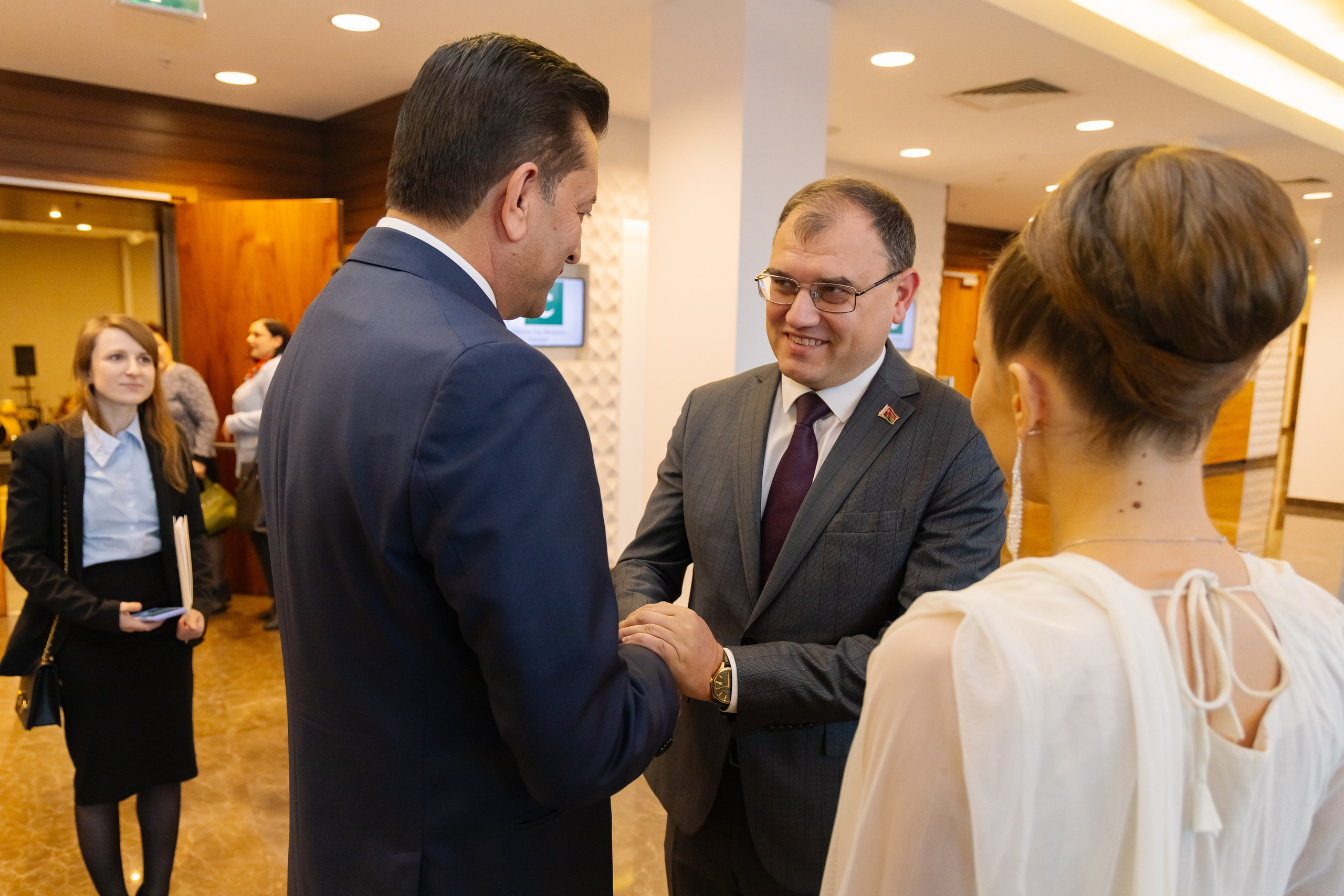 Фотосъемка делегации Пакистана в Беларуси в отеле Марриотт. Свадебный фотограф в Минске/Беларуси Сергей Спиридонов