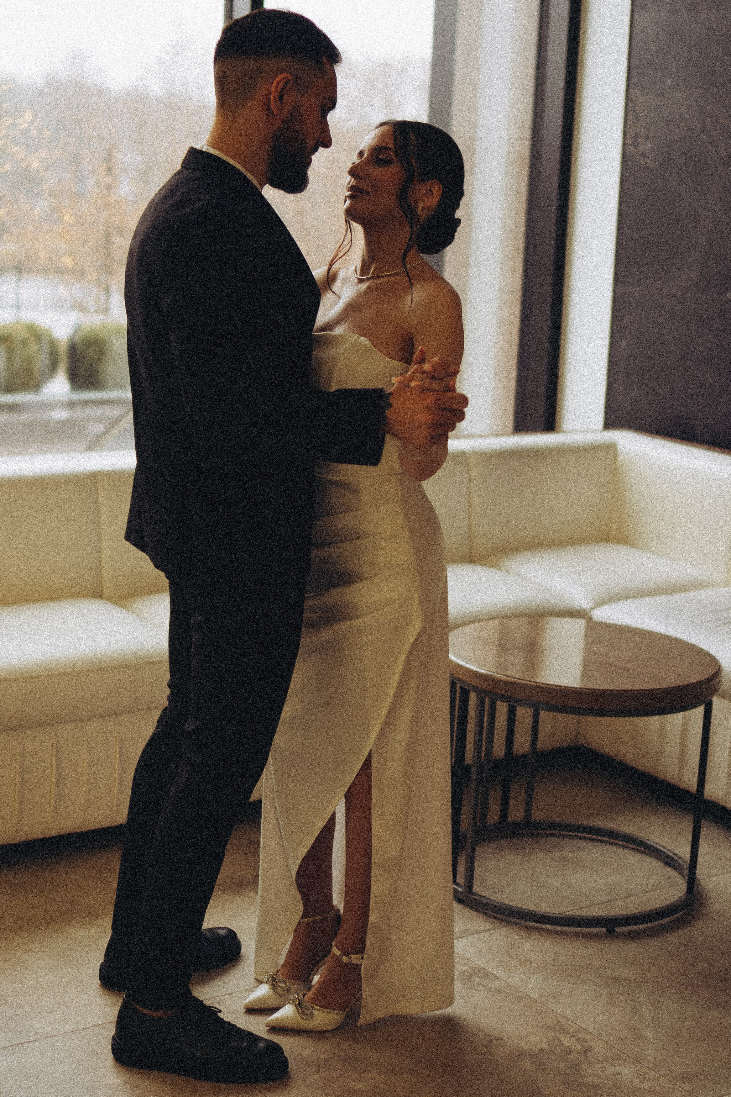 СВАДЕБНАЯ СЬЕМКА СБОРОВ ЖЕНИХА И НЕВЕСТЫ В ОТЕЛЕ И ТАКЖЕ ФОТОСЕССИИЯ В ОТЕЛЕЕ МЕГАПОЛИС БРЯНСК. Профессиональный фотограф, Санкт-Петербург — Виктория Богомолова