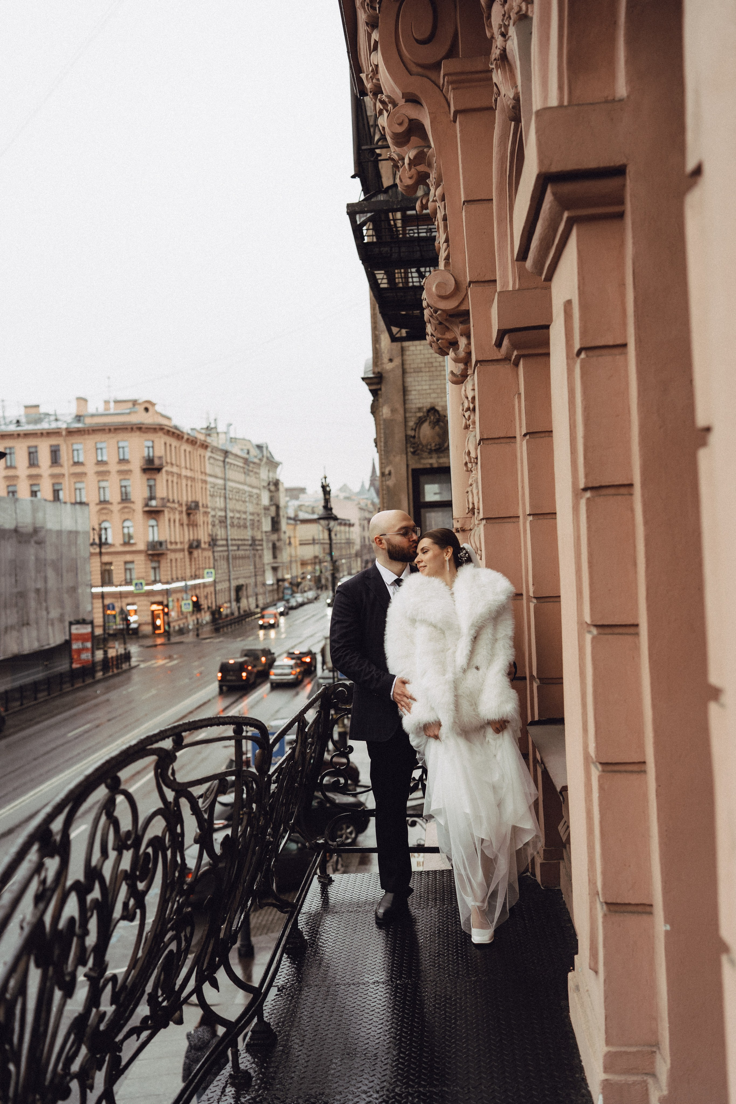 СВАДЕБНАЯ СЬЕМКА ВО ВТОРОМ ДВОРЦЕ (ДЕКАБРЬ) ТАКЖЕ СЬЕМКА В СТУДИИ НА ЧЕРНЫШЕВСКОЙ. Профессиональный фотограф, Санкт-Петербург — Виктория Богомолова