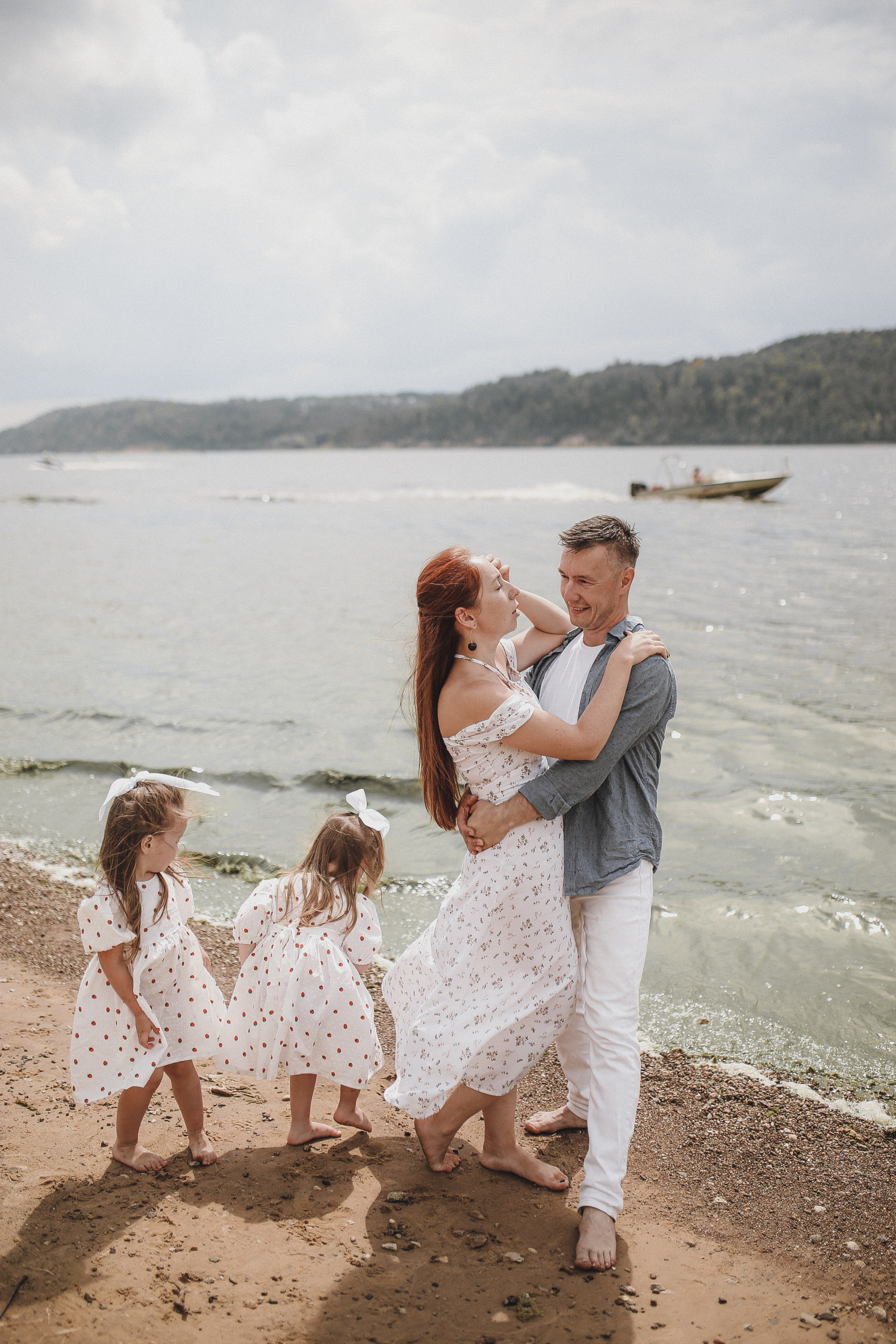 Семейная фотосессия, вдвоем , с детьми, бабушками и дедушками  Йошкар Ола. Свадебный и семейный фотограф Баева Дарья, город Йошкар — Ола