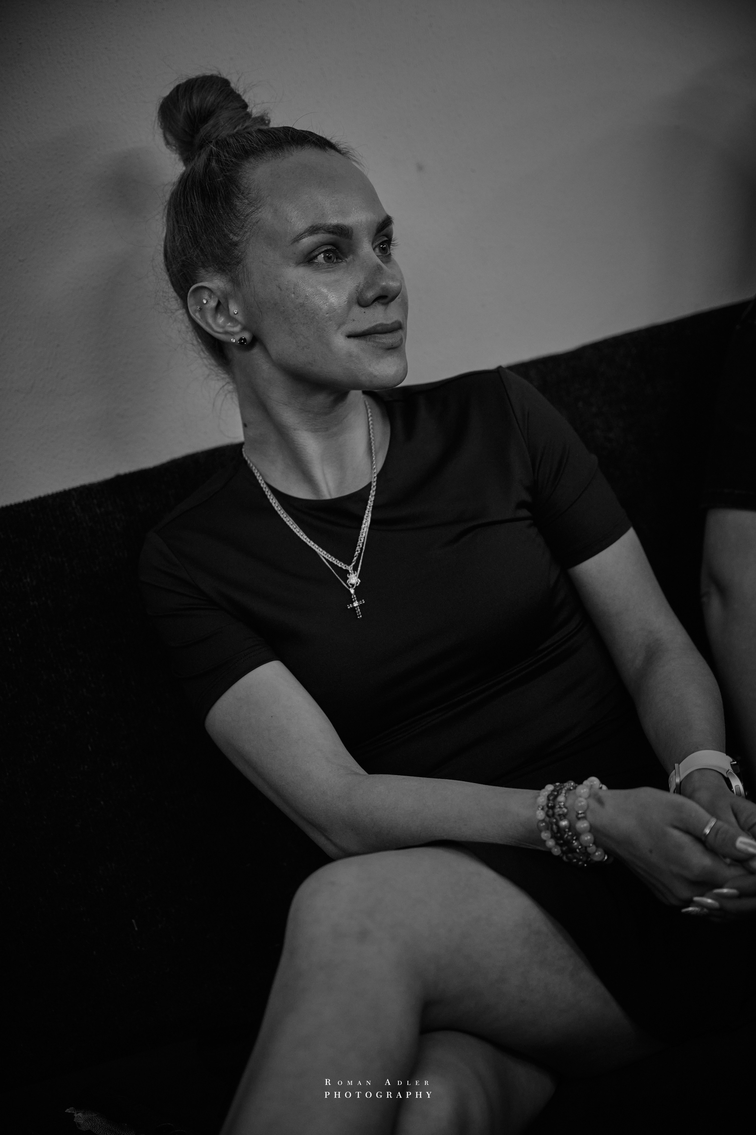 Бэкстейдж подготовки шоу Андрея Вишневского. Photographer Roman Adler