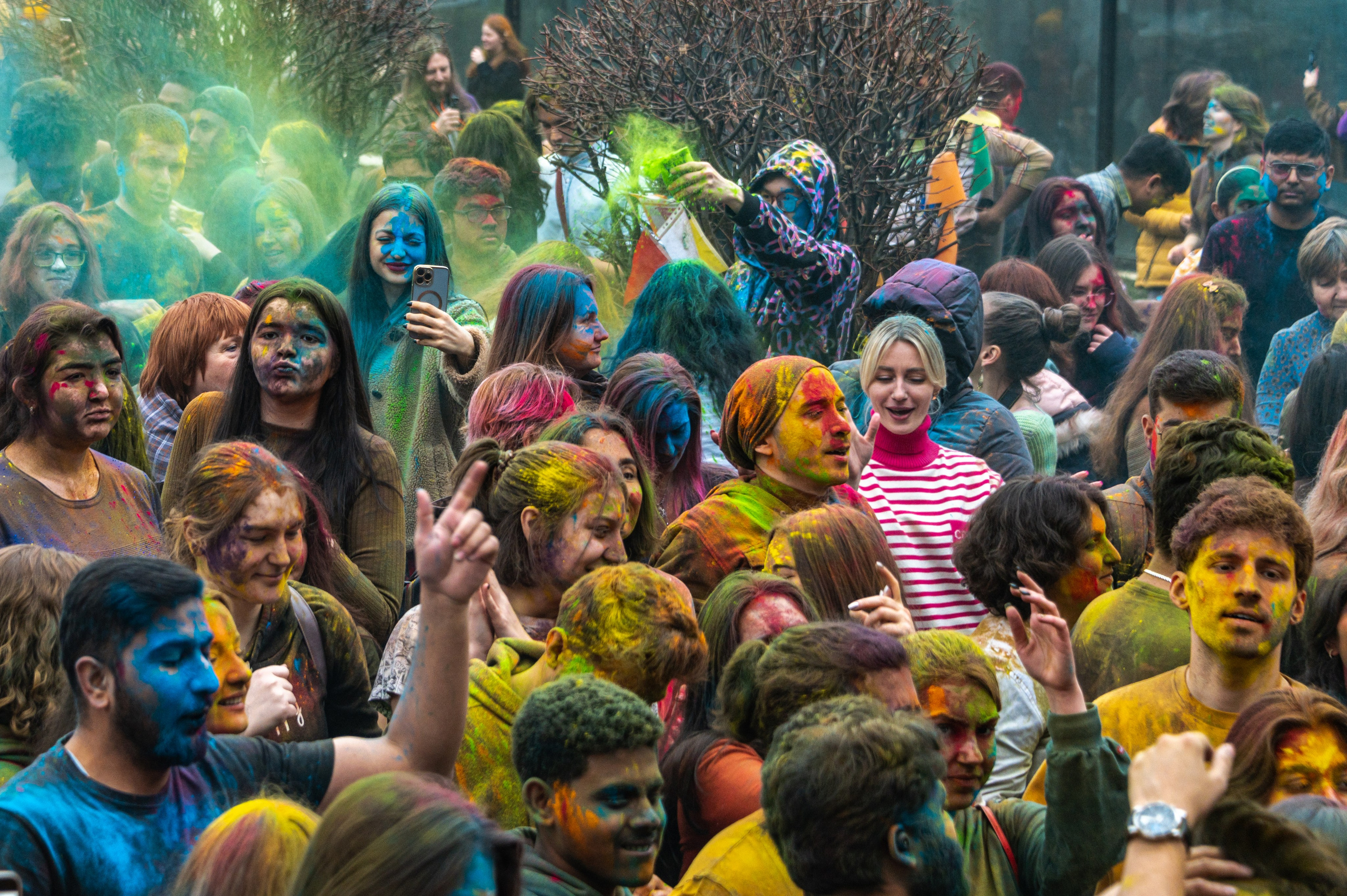 Праздник Холи в Москве. Фотограф Роман Адлер