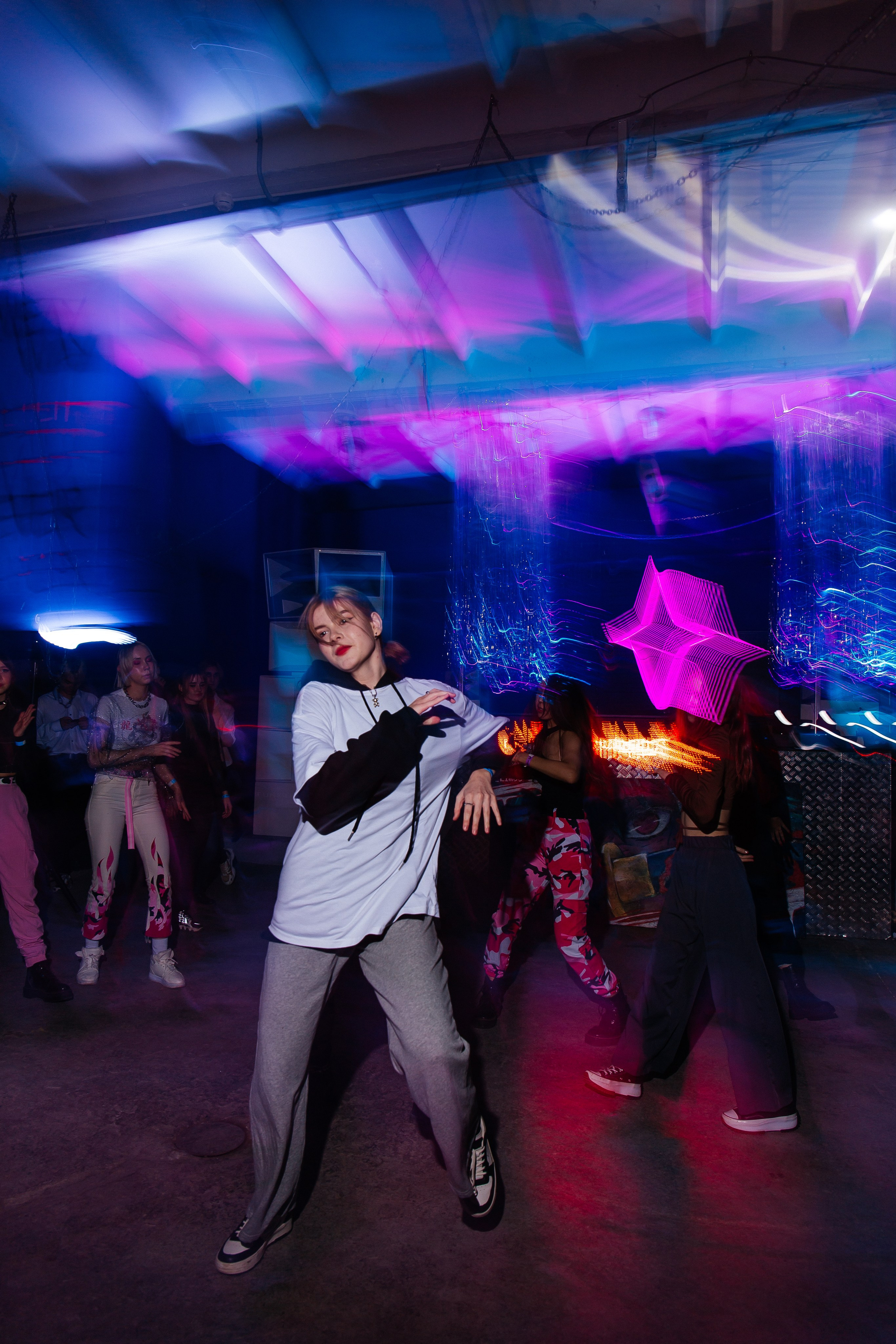 Cyberpunk K-POP Party. Свадебный и портретный фотограф в Новосибирске Любовь Исакова