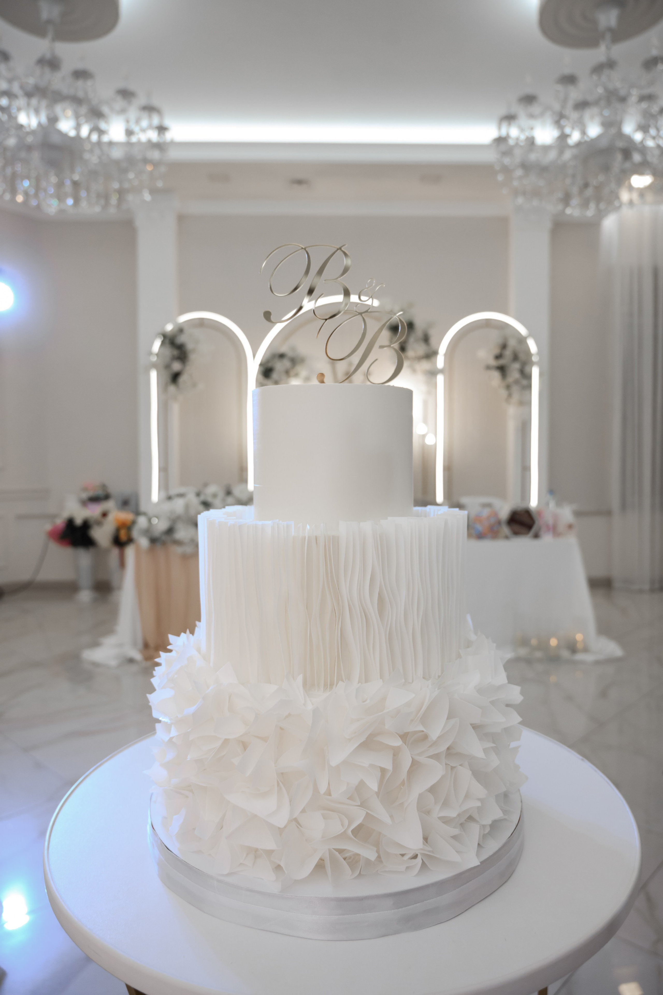 В + В. Свадебный фотограф в г. Астрахань. Так же выезжаю в другие города