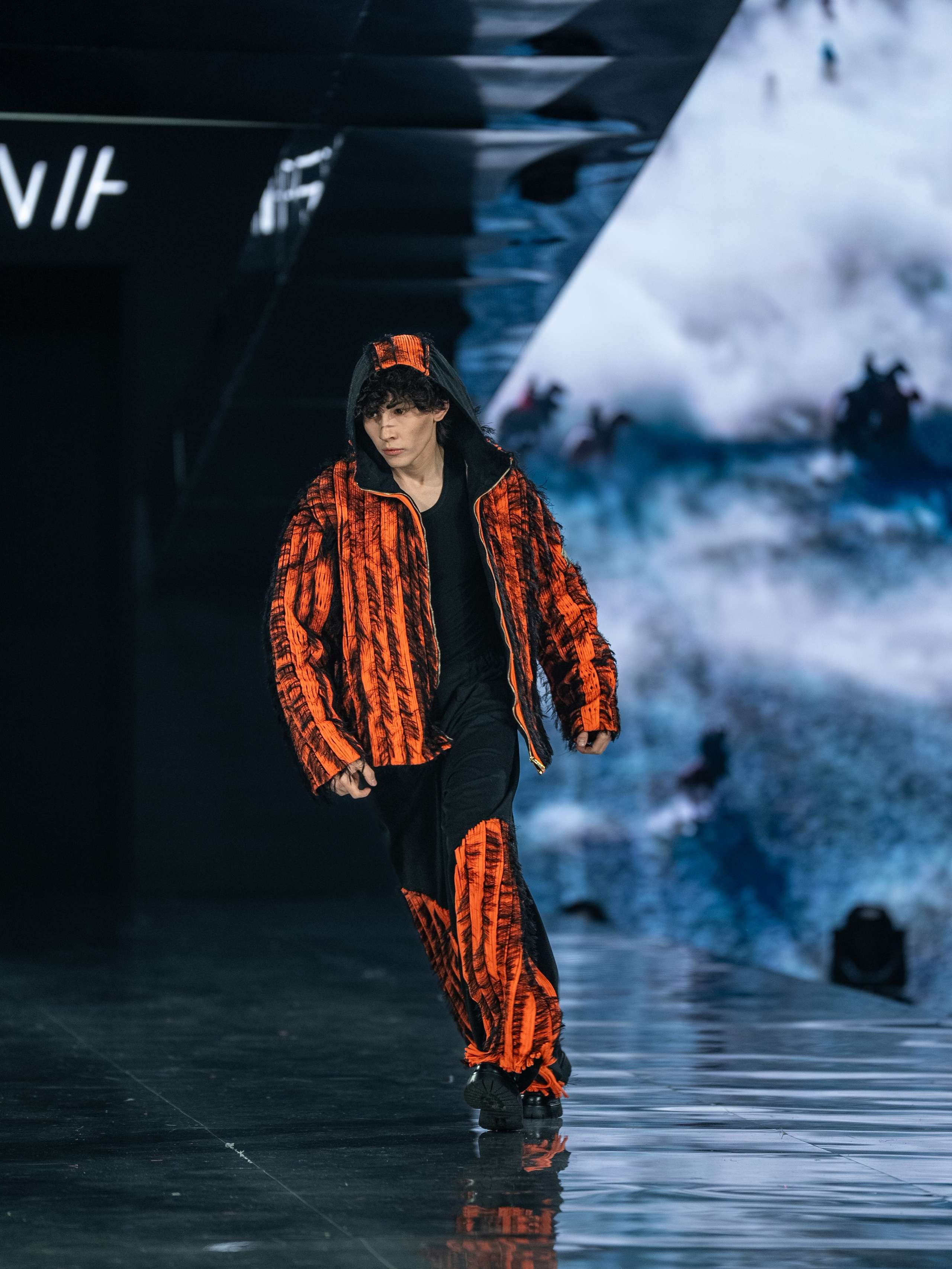 Visa Fashion Week Almaty Pre-Fall 2026 GAZHAIYIP. Сайт Алматинского НЮ АРТ, будуар и фэшн фотографа Дениса Карпенко