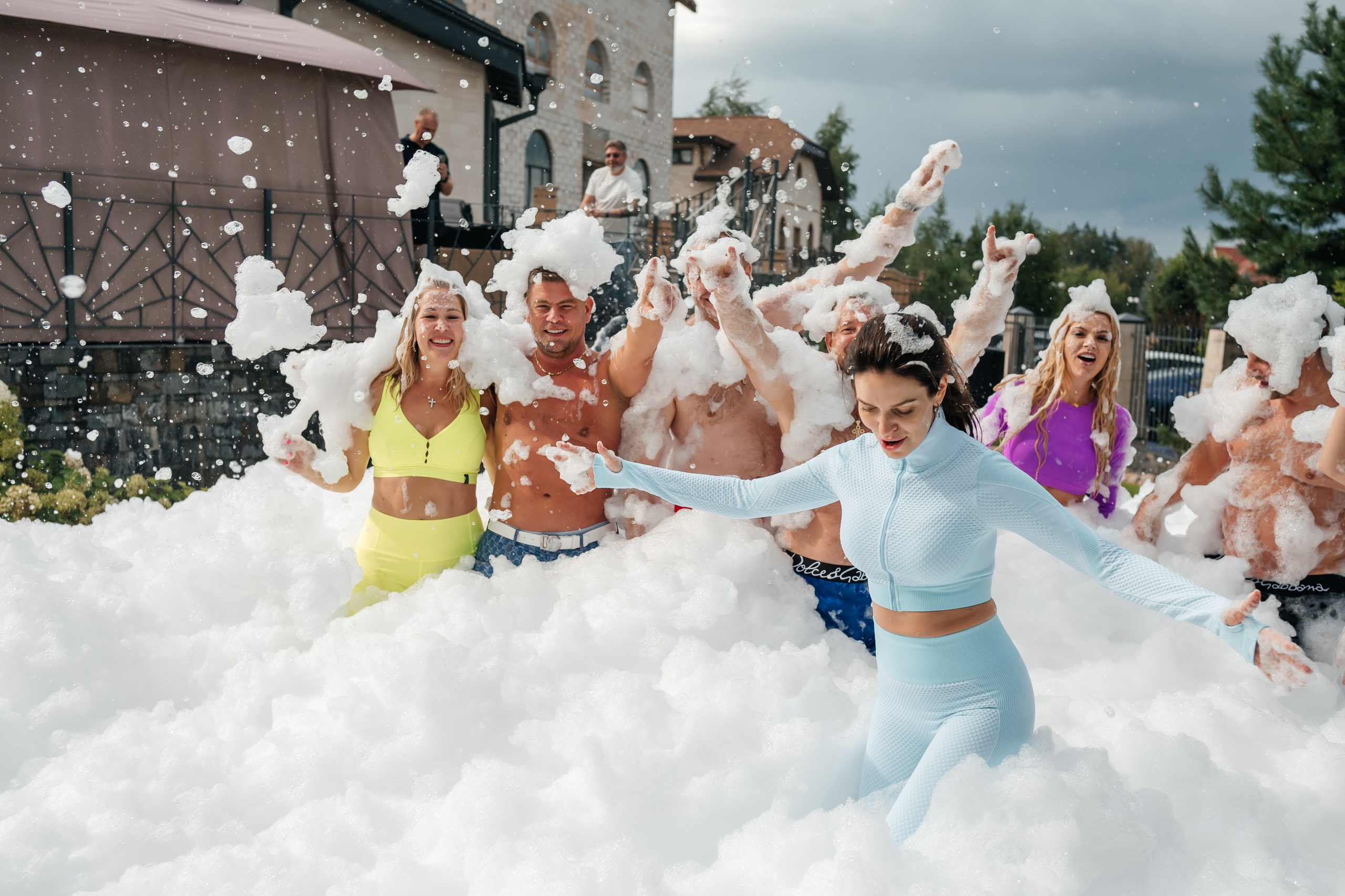 Пенная вечеринка. Свадебный и семейный фотограф в Москве Елена Брюханова