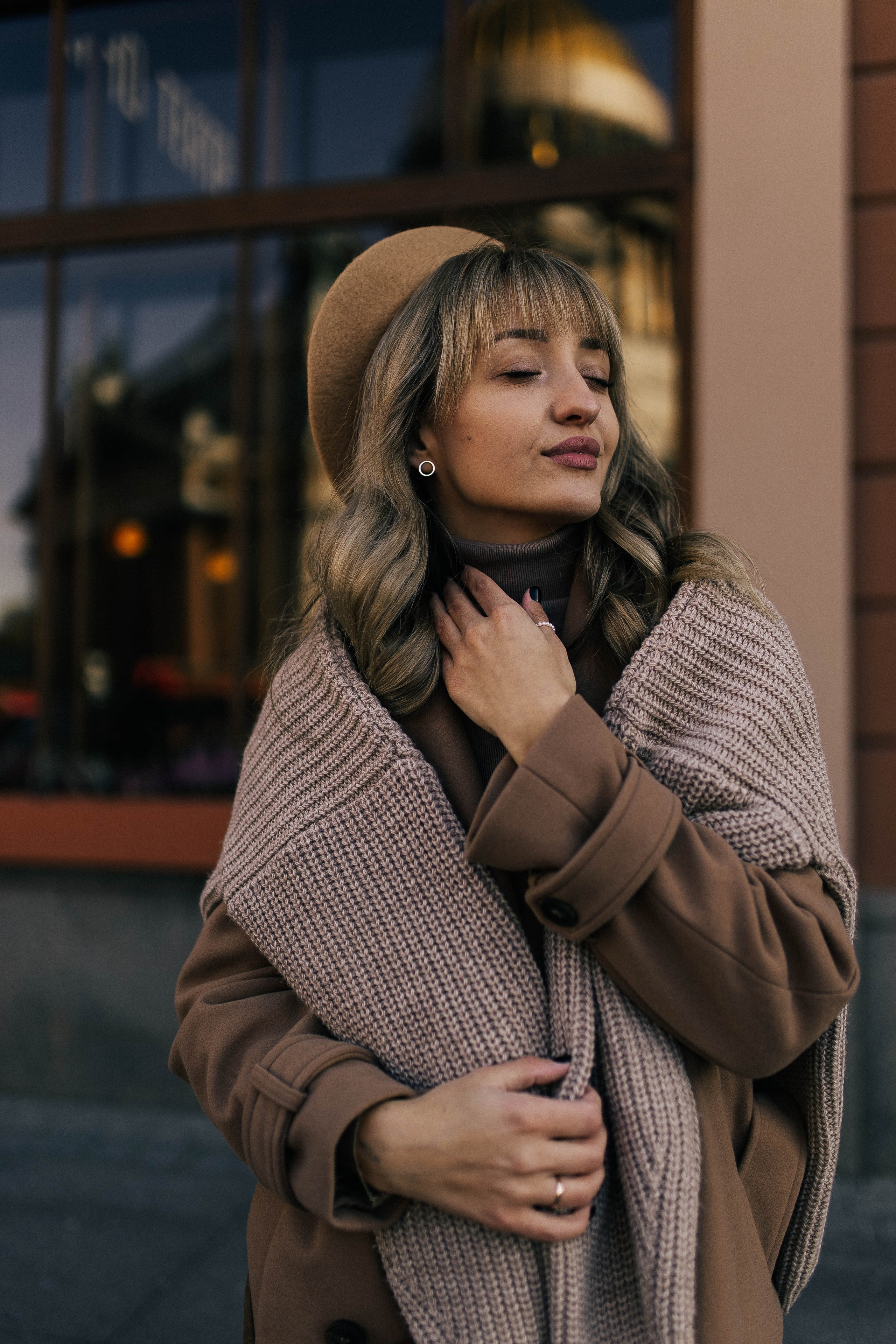 Оленька Гладченко. Главная