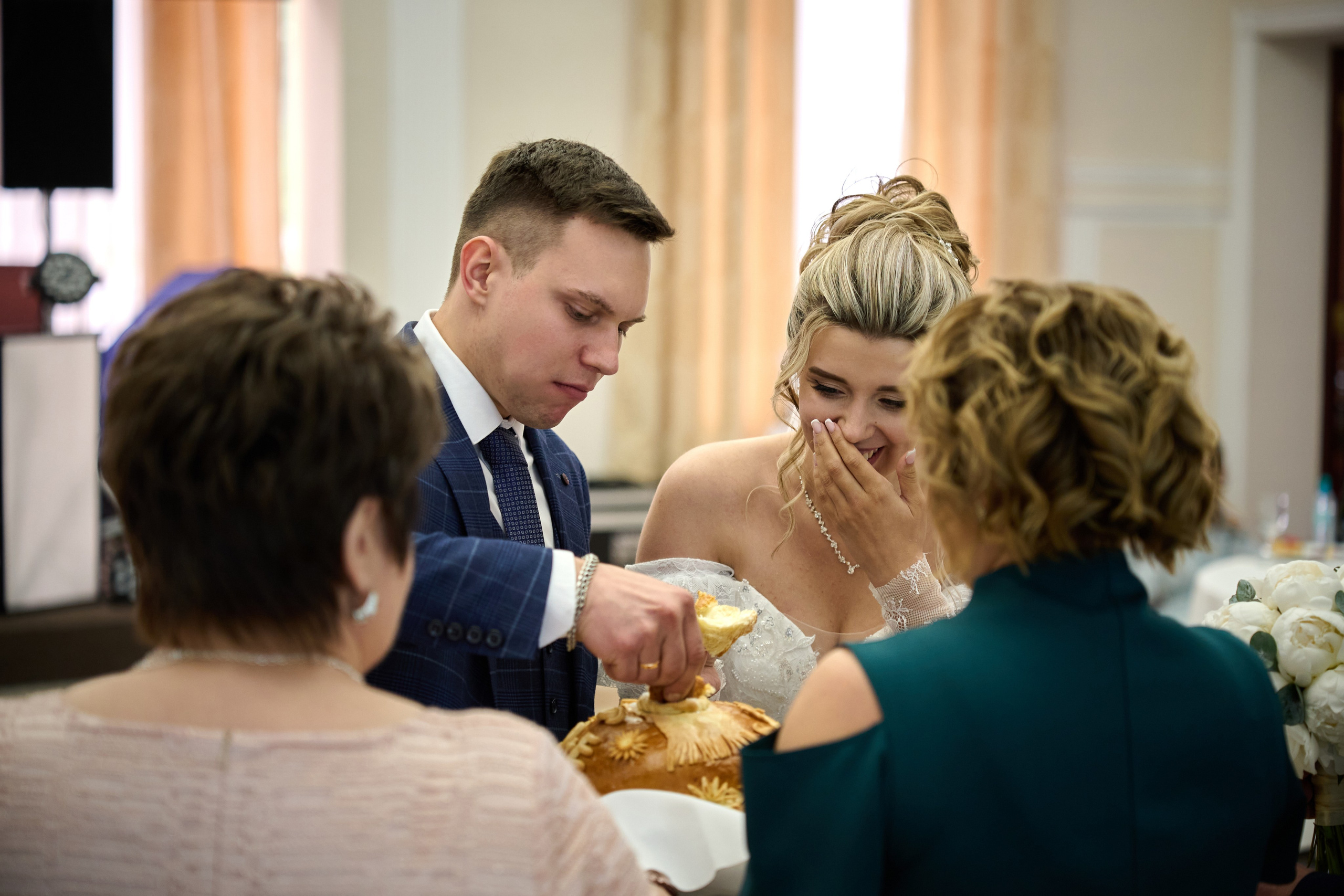 Свадебная фотосессия в Старом Осколе и Губкине. Профессиональный фотограф Старый Оскол, Губкин — свадьба, венчание, крещение, юбилей и день рождения
