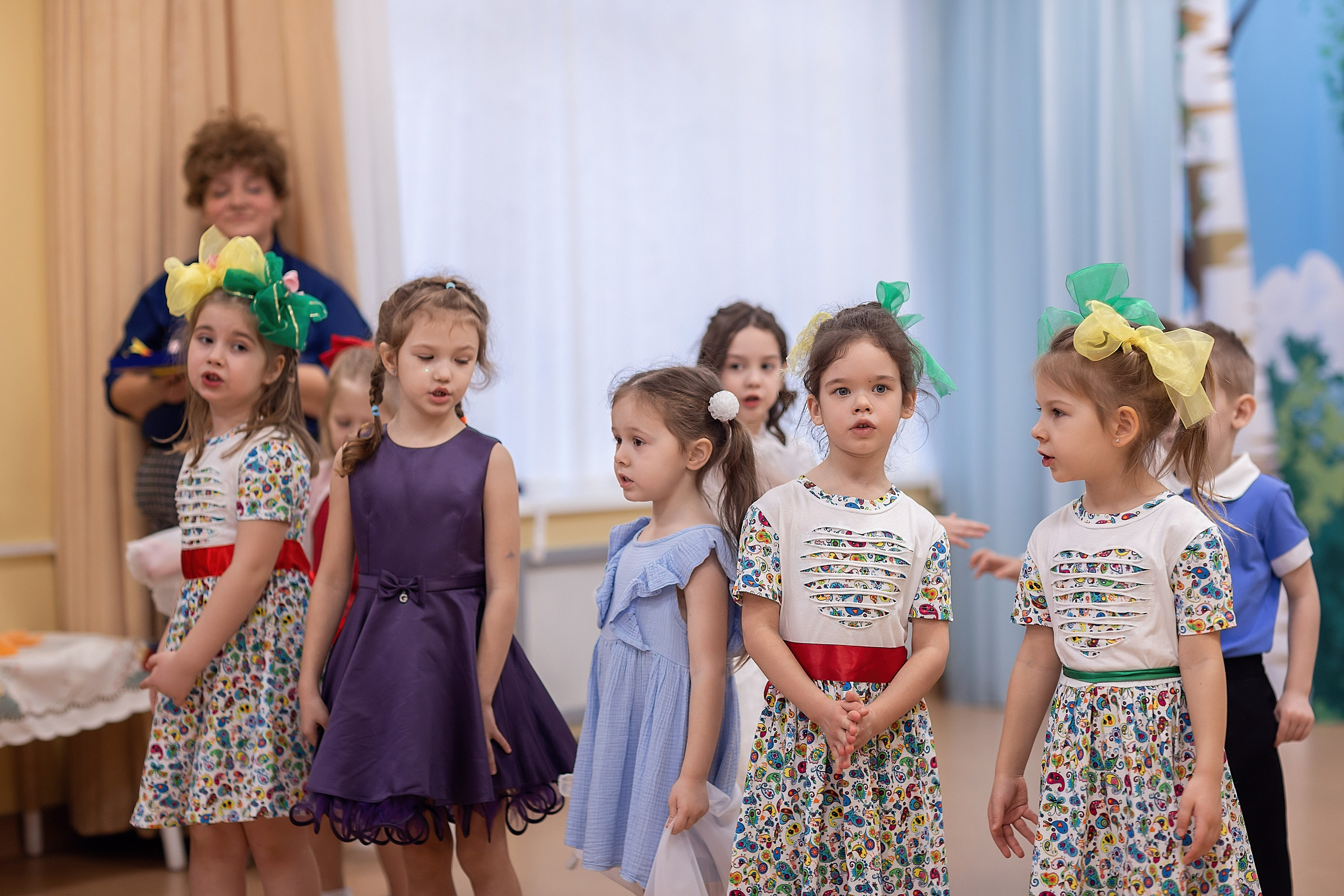 Весенний утренник_старшая группа_2025. Семейный фотограф в Санкт-Петербурге