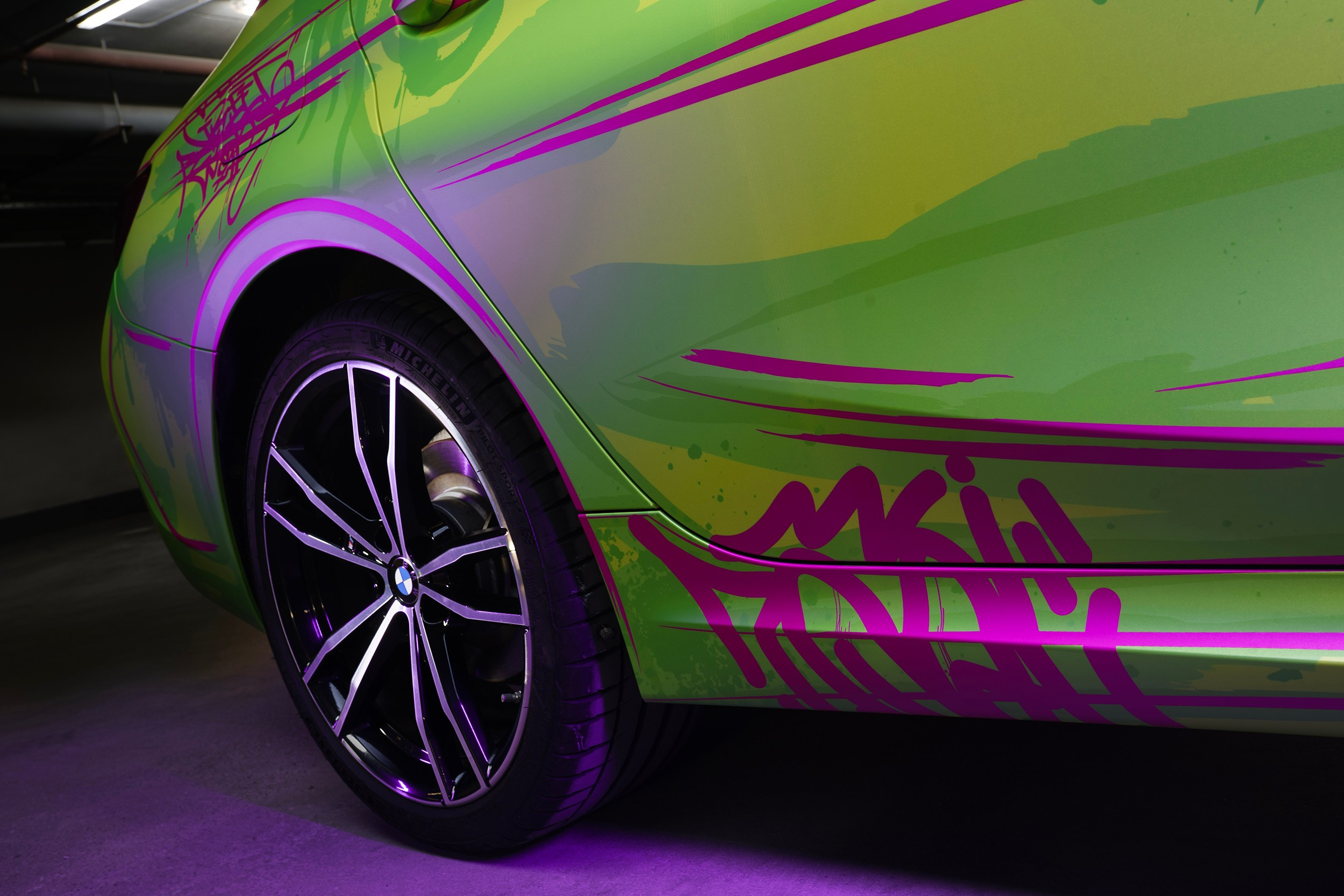 Винилография на BMW 3 G20. Студия дизайна и оклейки авто Barmaley Design