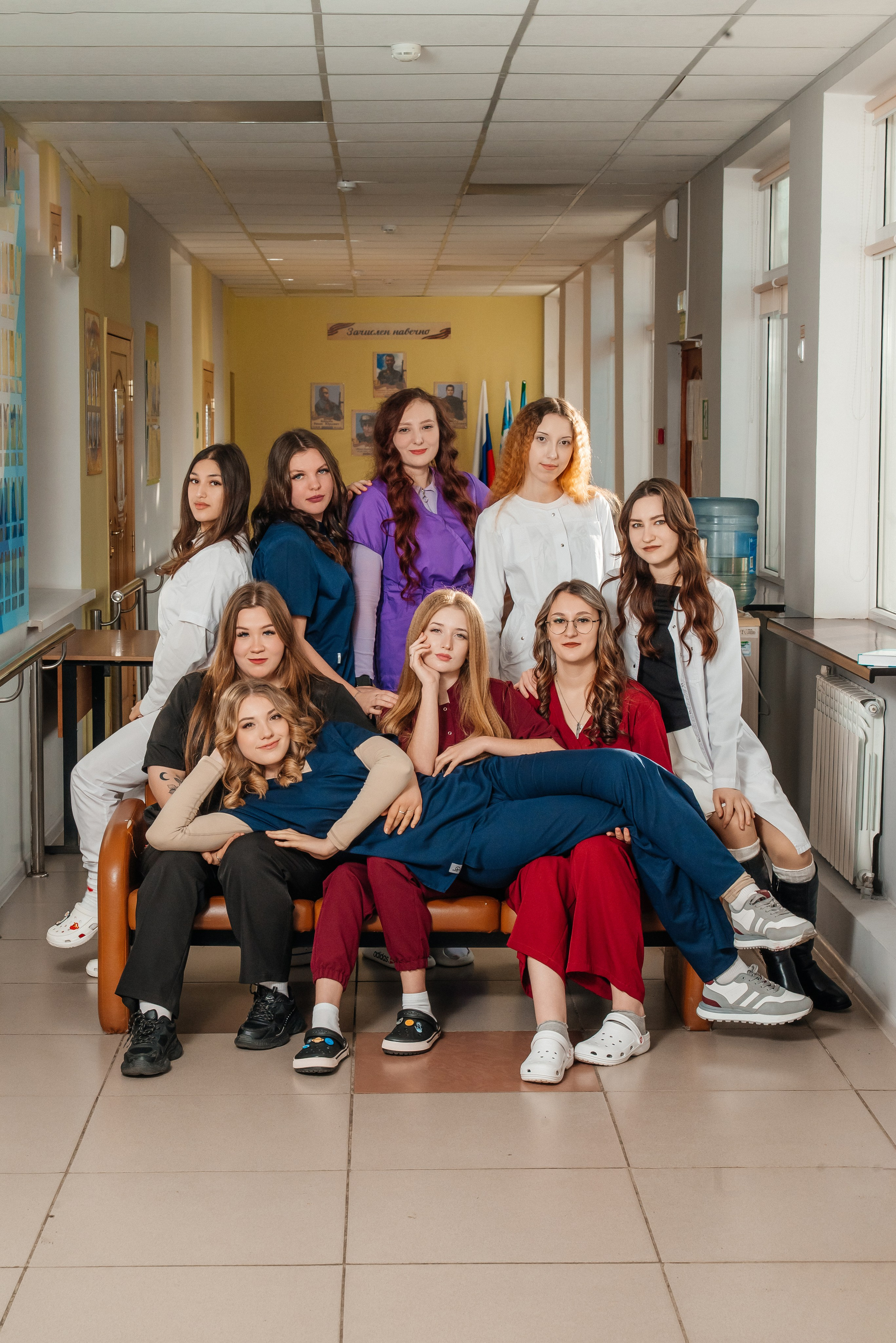 Nurses 2026. Школьный фотограф в Валуйках. Фотосессии для выпускников и изготовление выпускных альбомов в городе Валуйки и в Белгородской области