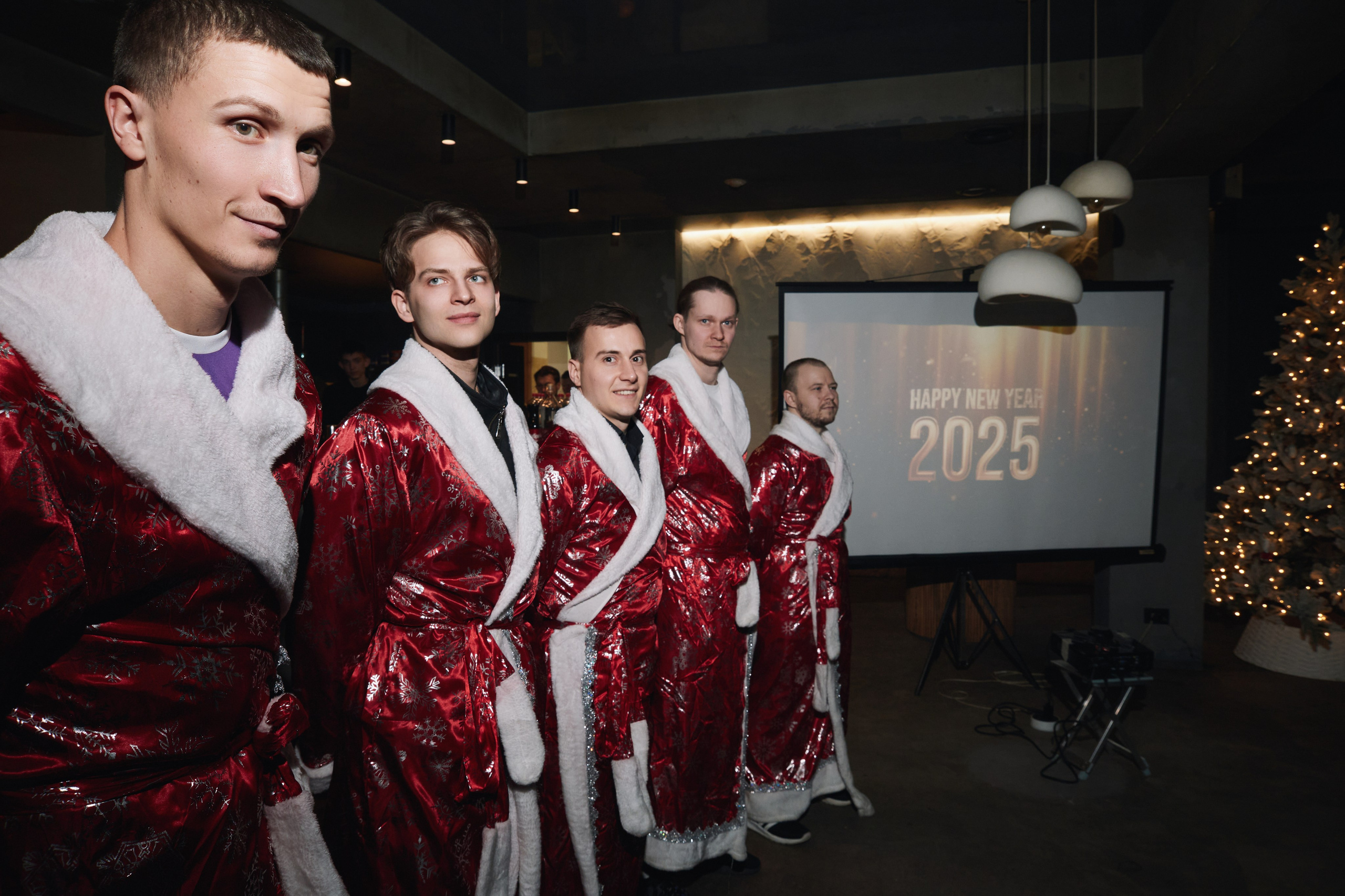 Новогодний корпоратив. Фотограф и видеограф в Кургане Леонид Корнильев