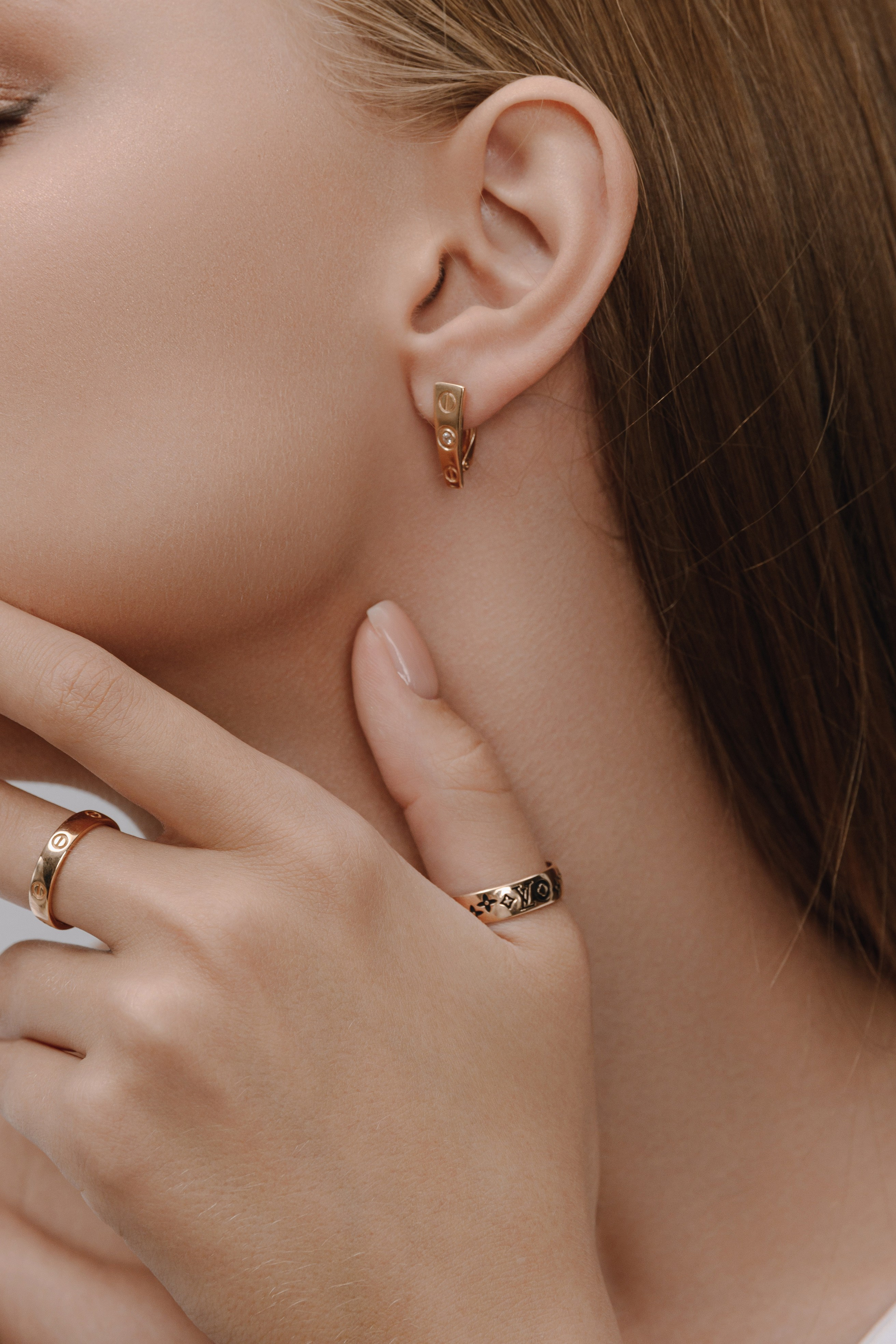 585 Золотой Евразия