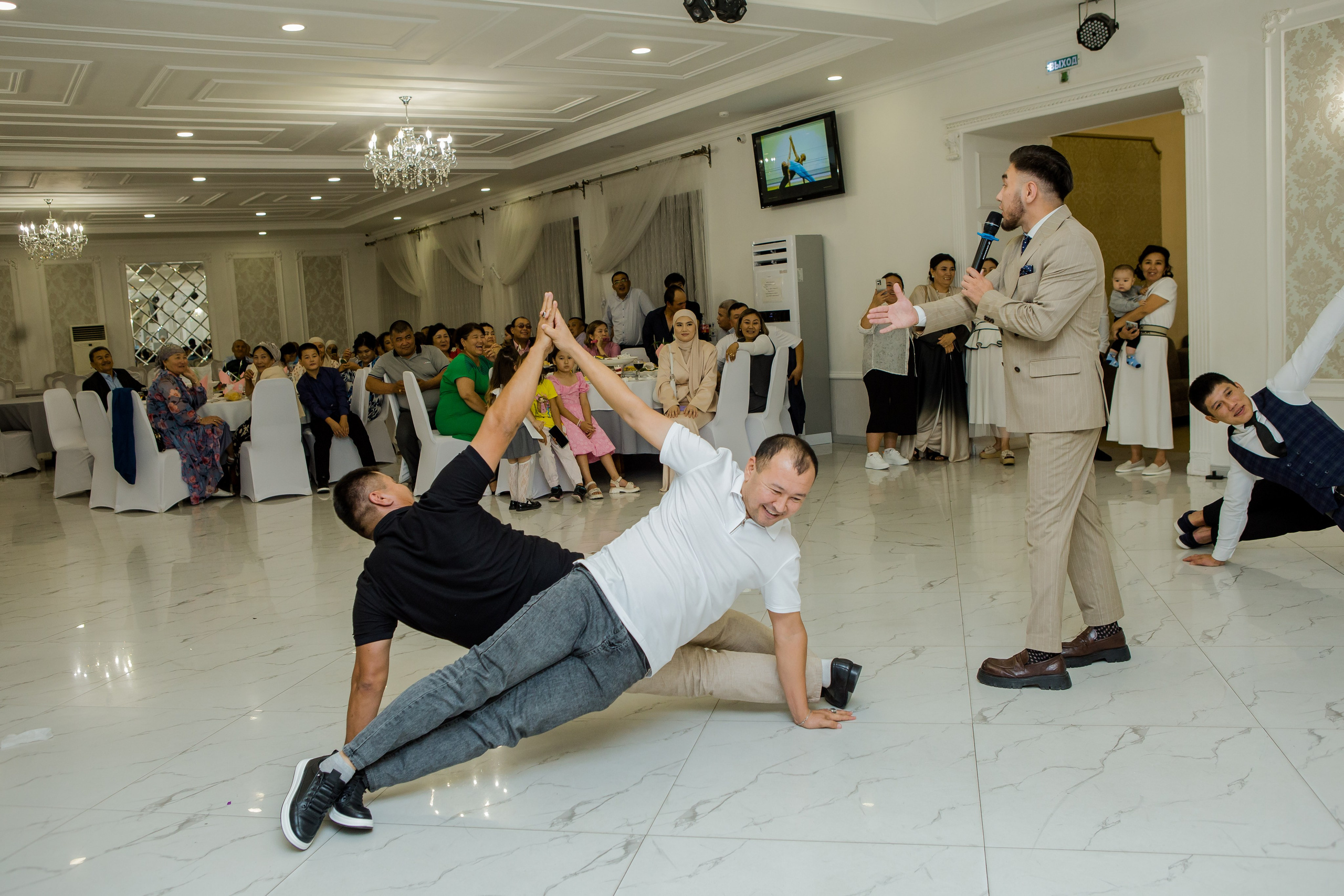 QYZ UZATU ZHADYRA. Свадебный и репортажный фотограф в Астане T.Yertay «Nomad media»