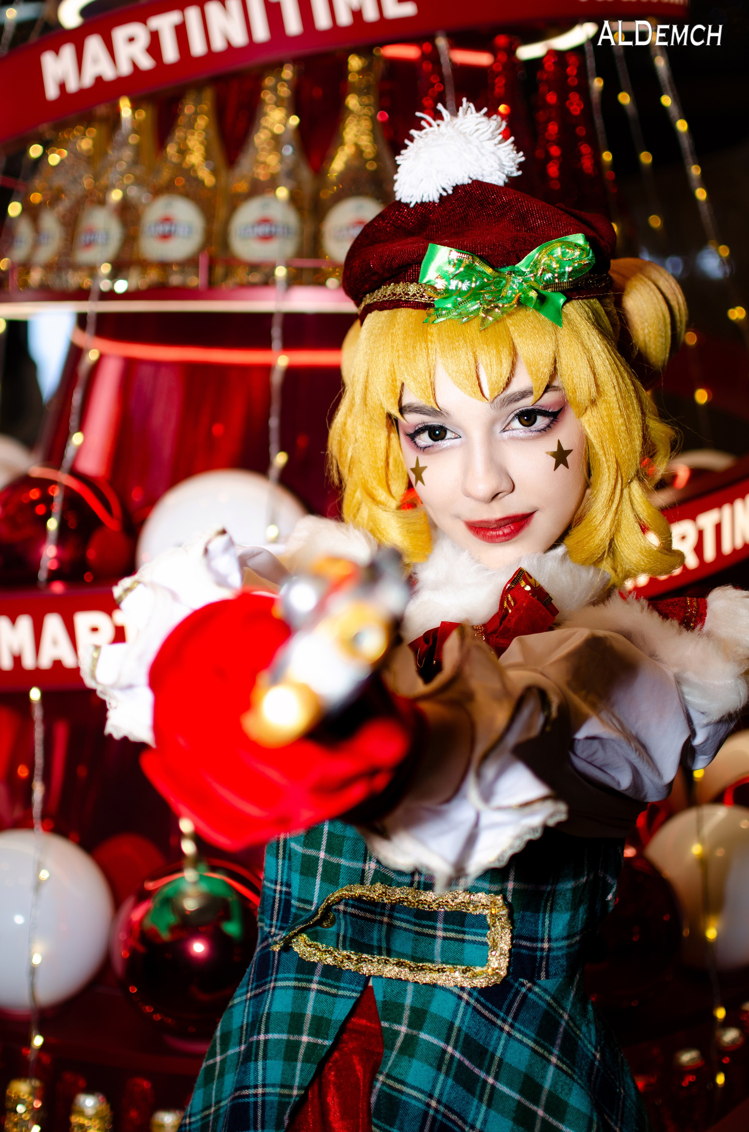 Аниме картинки персонажей и косплей фото в России Москве