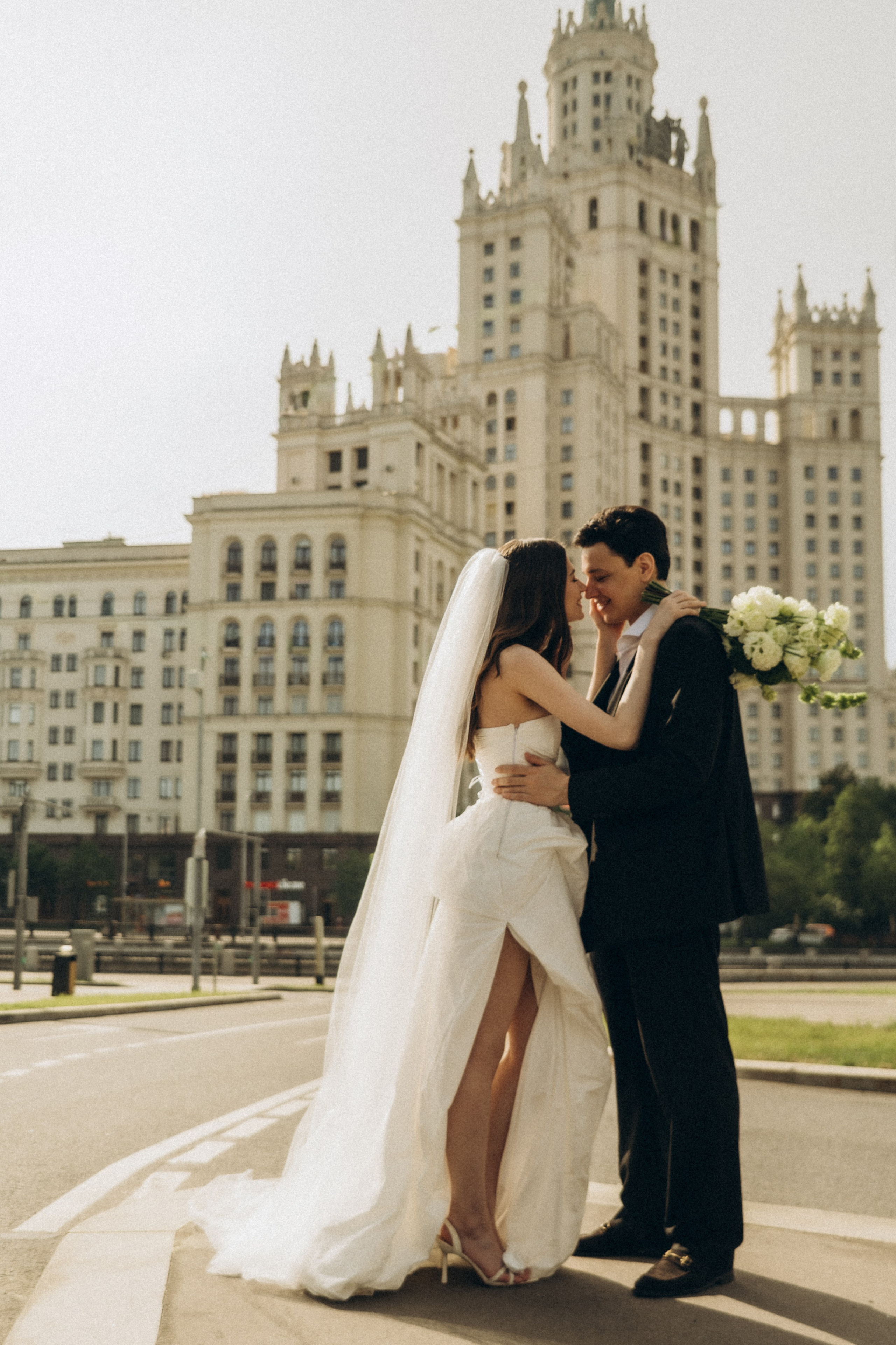 Солнечная прогулка. Гаврилова Настя семейный фотограф lifestyle в Москве