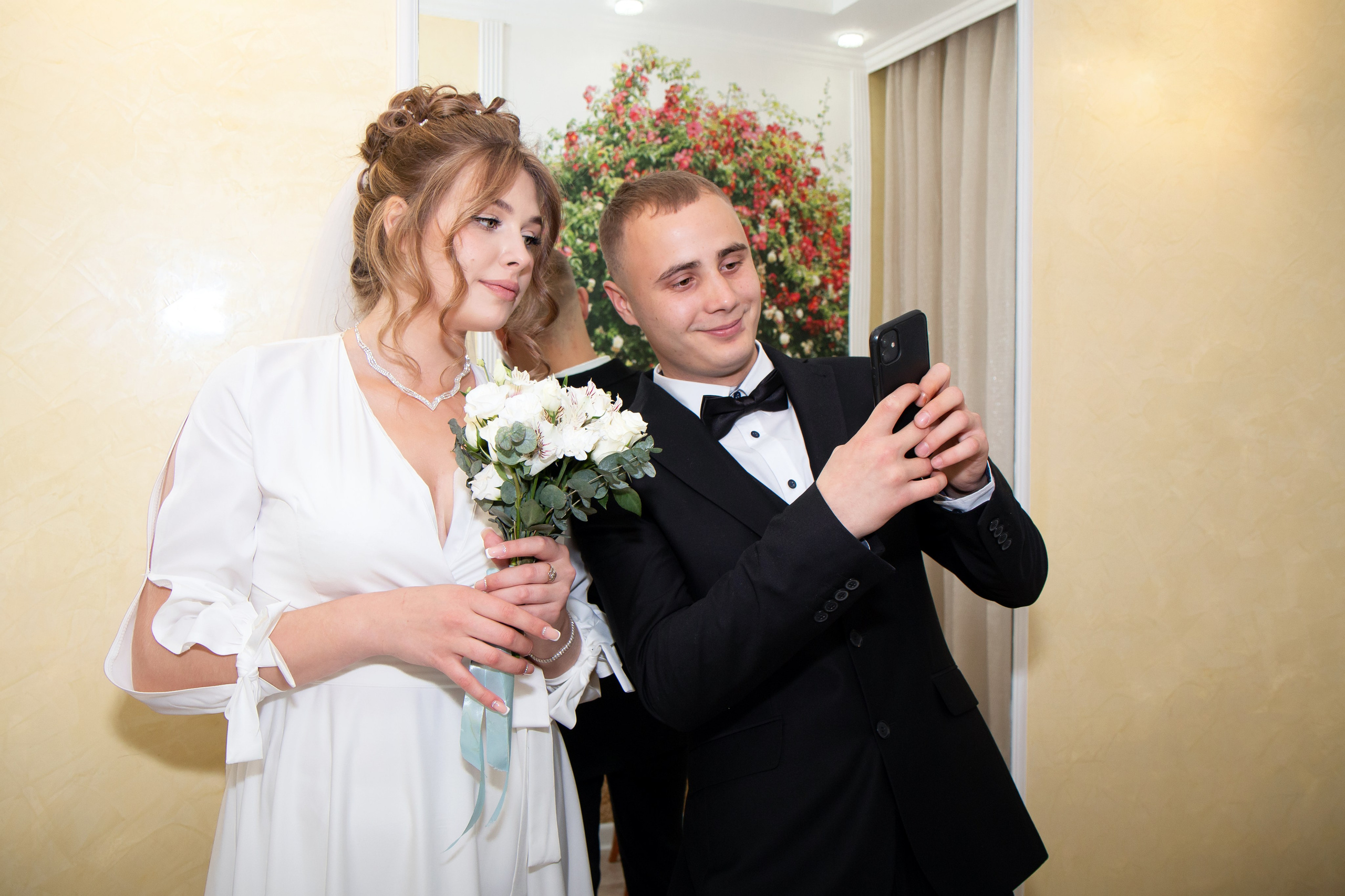 Свадебная фотосессия. Шелехов. Фотограф в Шелехове, лучшие выпускные альбомы в Шелехове