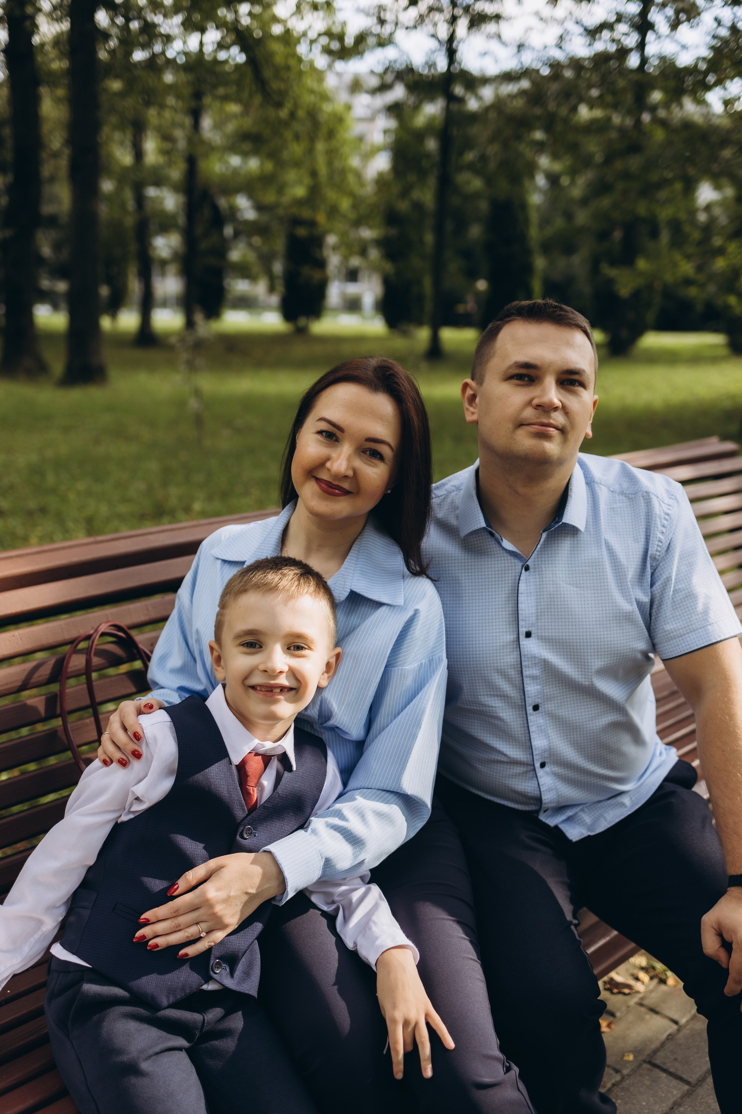 Первая школьная фотография Димули (1.09.2025 г.) г. Обнинск (Калужская обл.). Надежда Стар семейный и церковный фотограф в Жукове и Калужской области