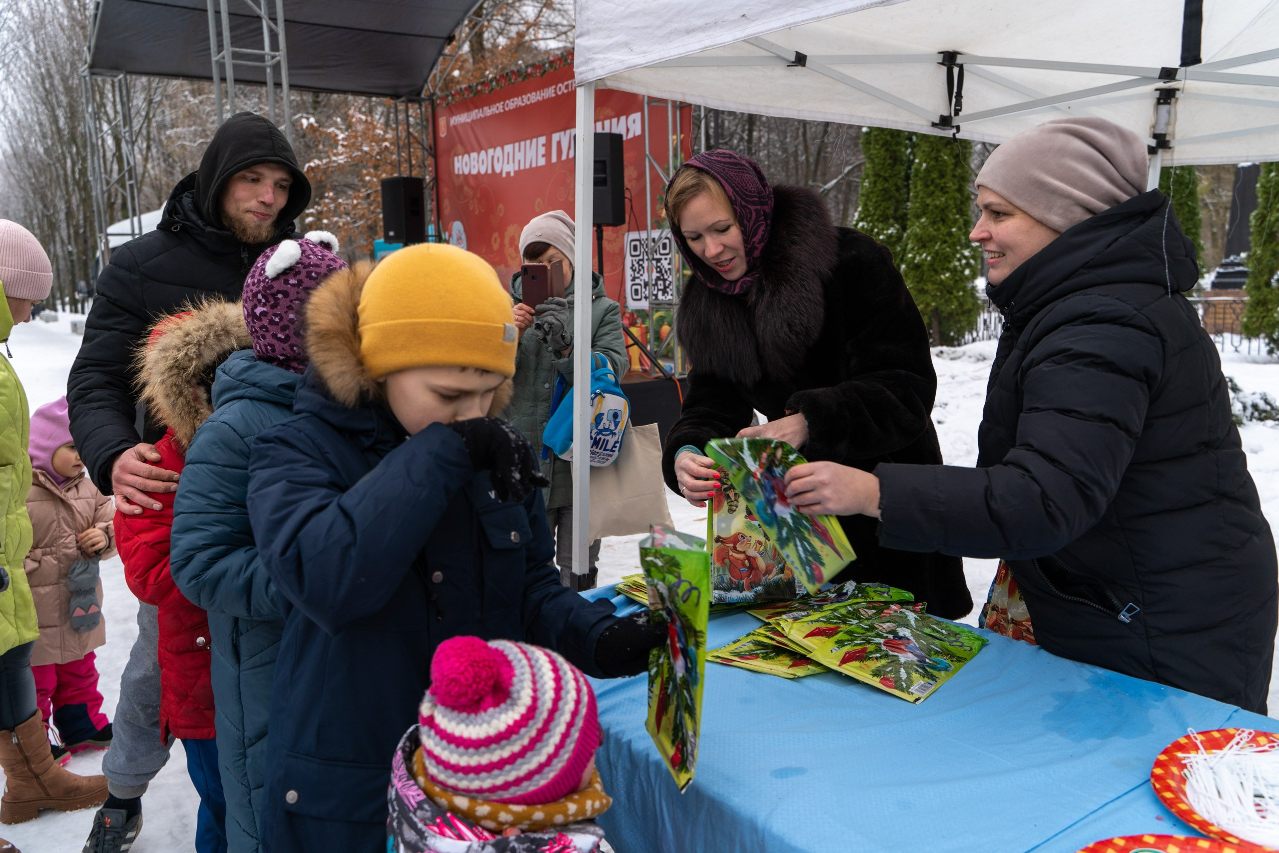 Новогодние гуляния на Васильевском острове. Фотограф в Санкт-Петербурге, фотодни в СПБ
