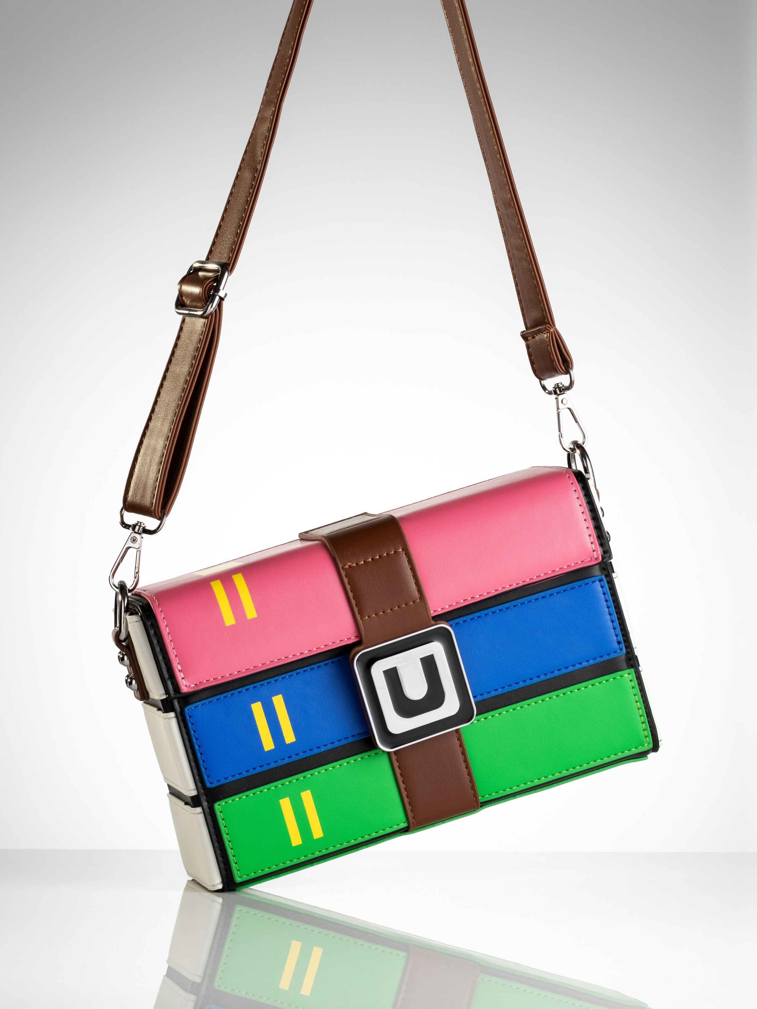 Съёмка сумок для карточек товаров на Вайлдберриз. Предметный фотограф в Нижнем Новгороде Денис Павлов