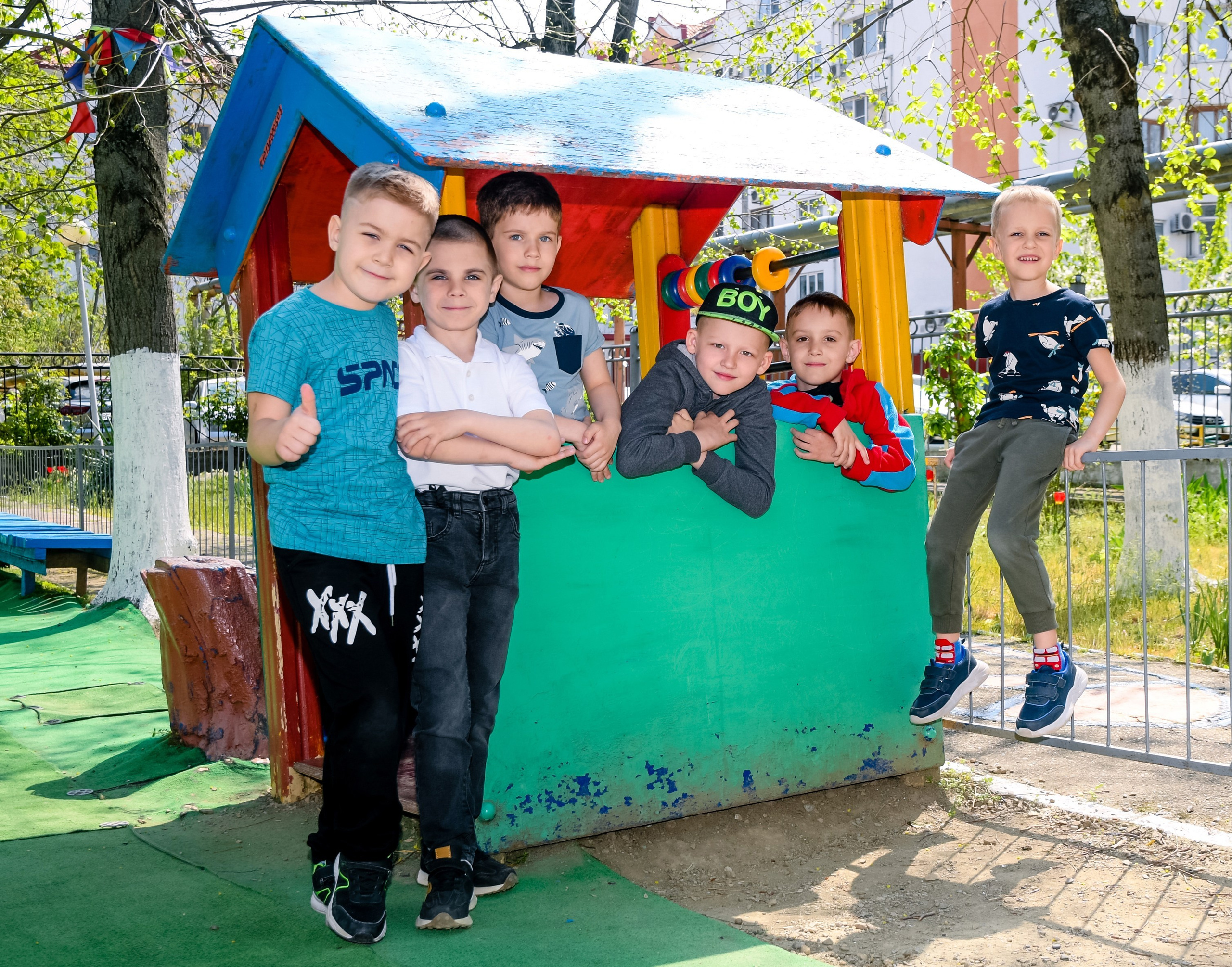 Фотосессия для выпускного альбома на прогулке. Вячеслав Скрипник Фотограф Краснодар