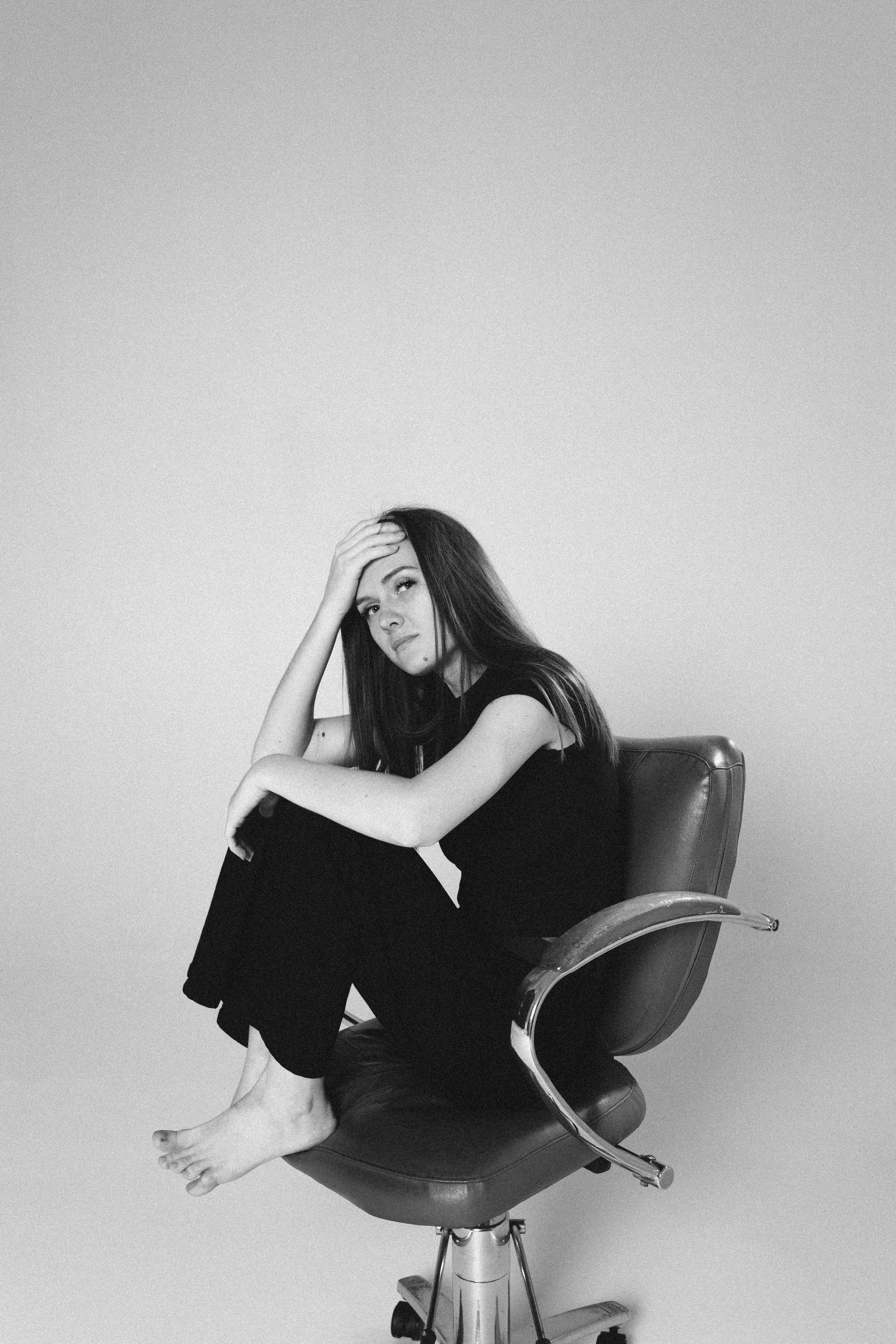 Чёрно-белый минимализм. Lifestyle семейный и детский фотограф в Омске Иванова Екатерина