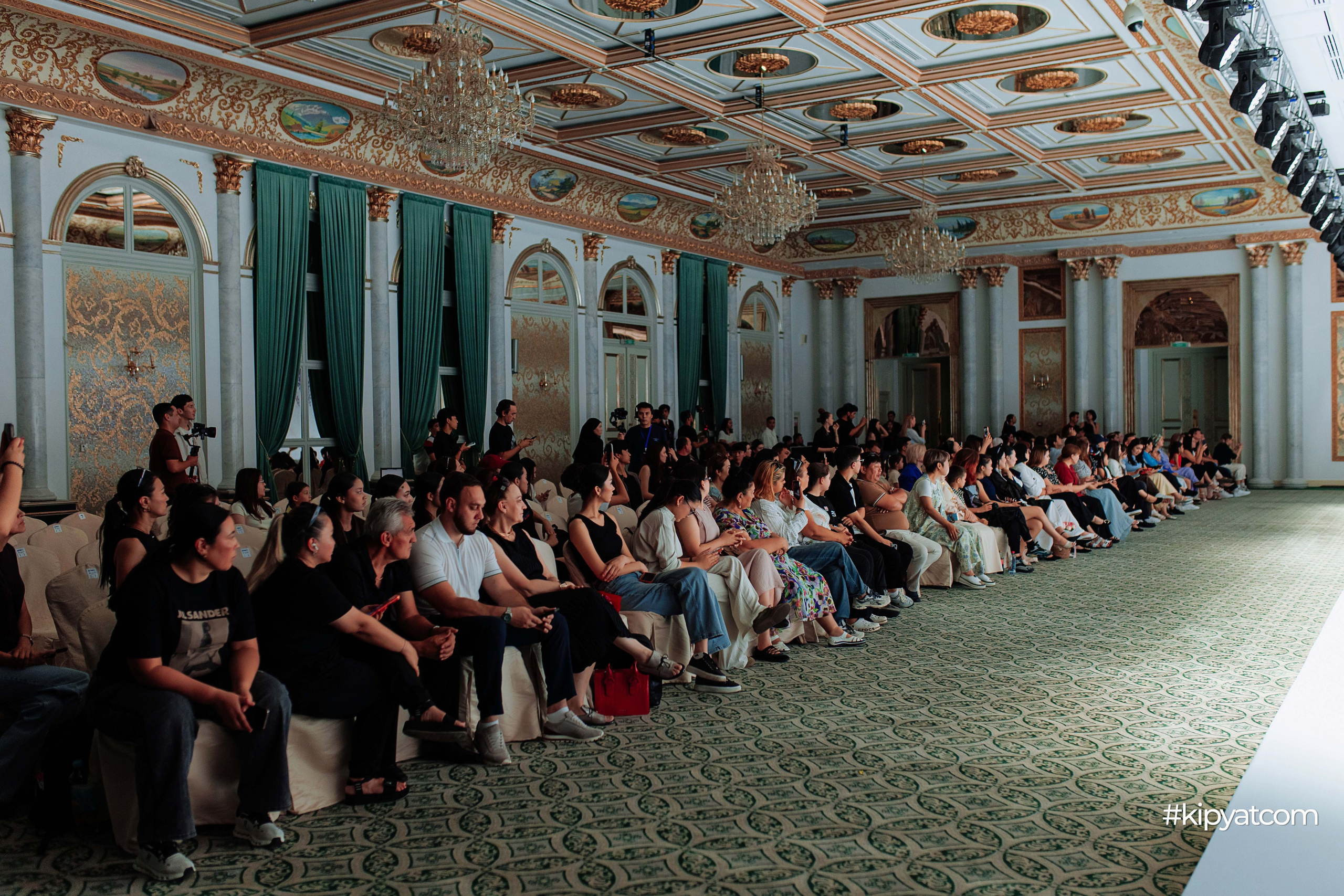 KAZAKHSTAN FASHION WEEK SHYMKENT «11 SEASON» KIDS. Кипятком Шымкент