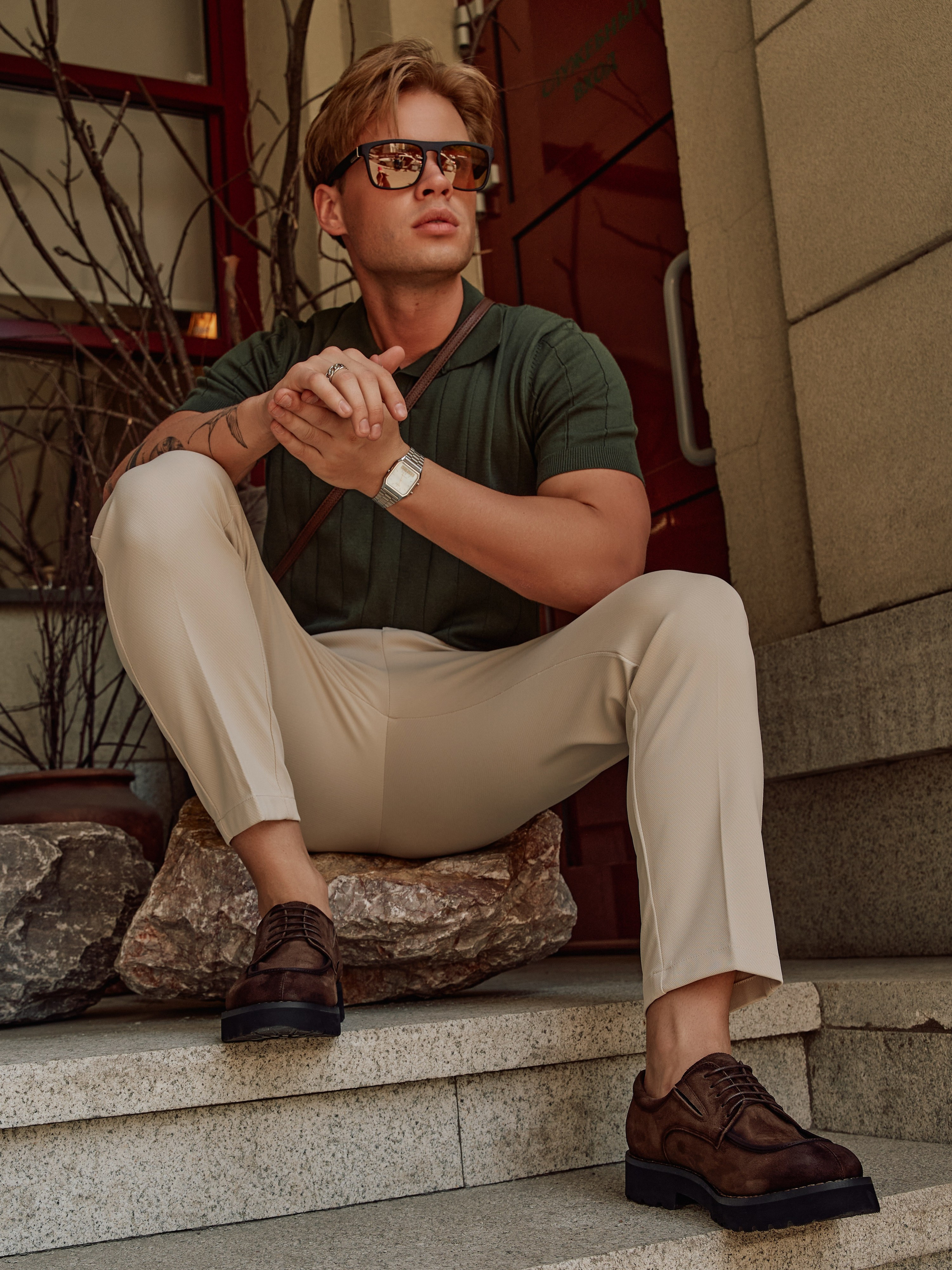 Обувь мужская. Фотограф для маркетплейсов в Москве