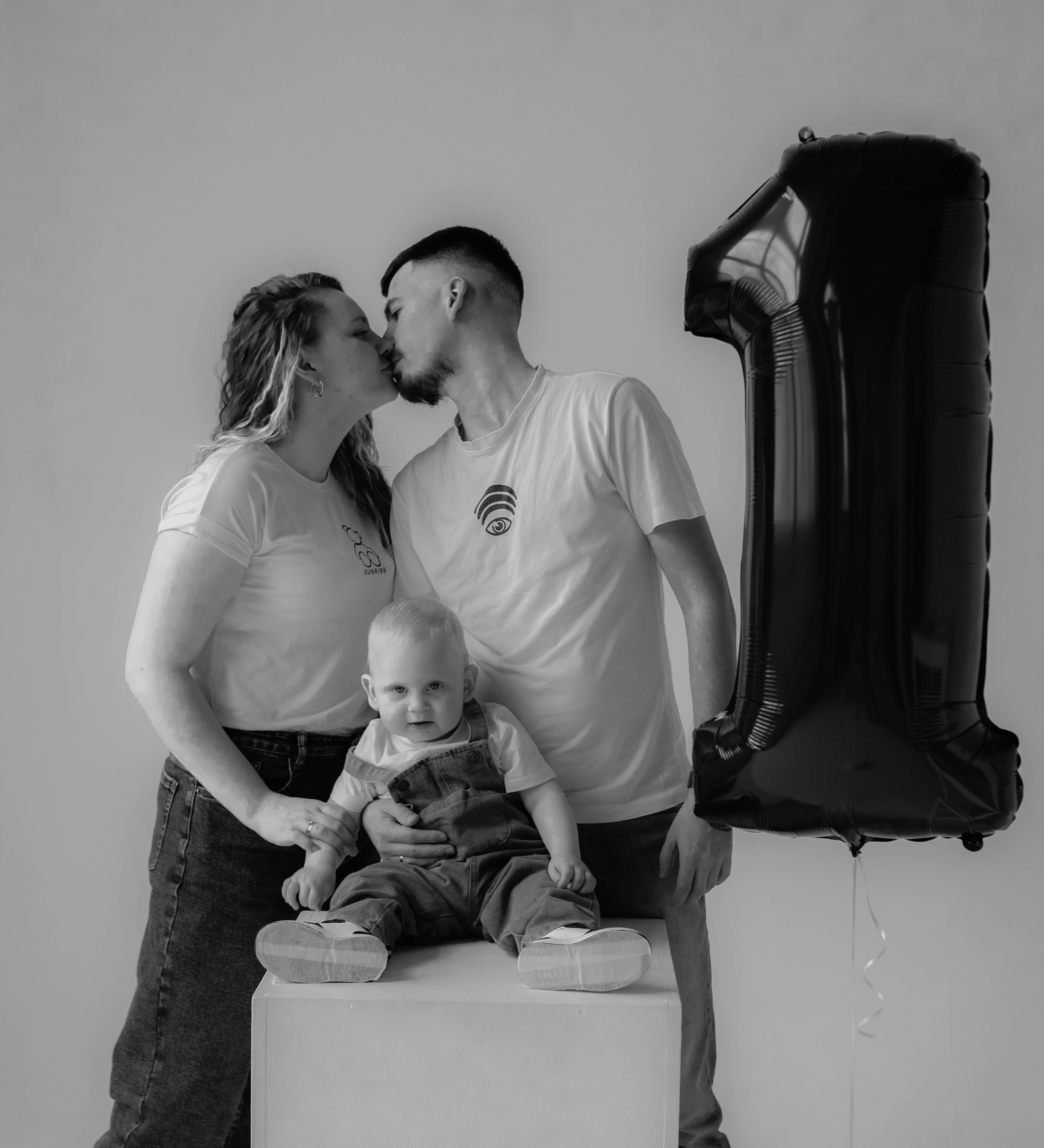 Студия. Уличный фотограф Города N