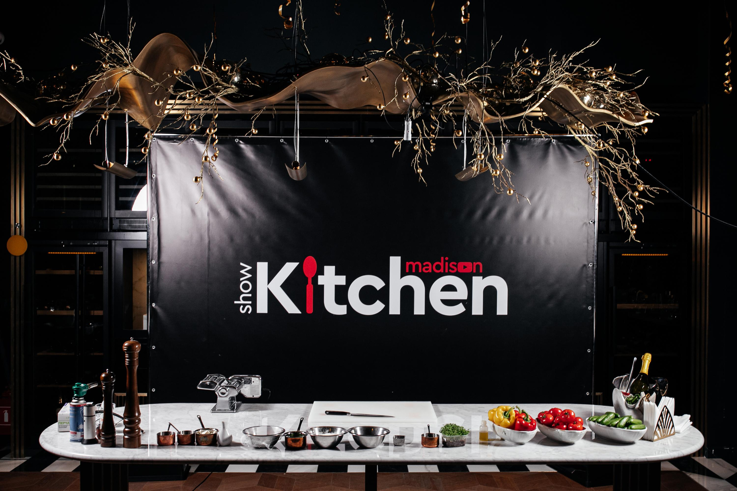 SEMENOVICH MADY KITCHEN STAR. Фотограф в Москве Алексей Виноградов