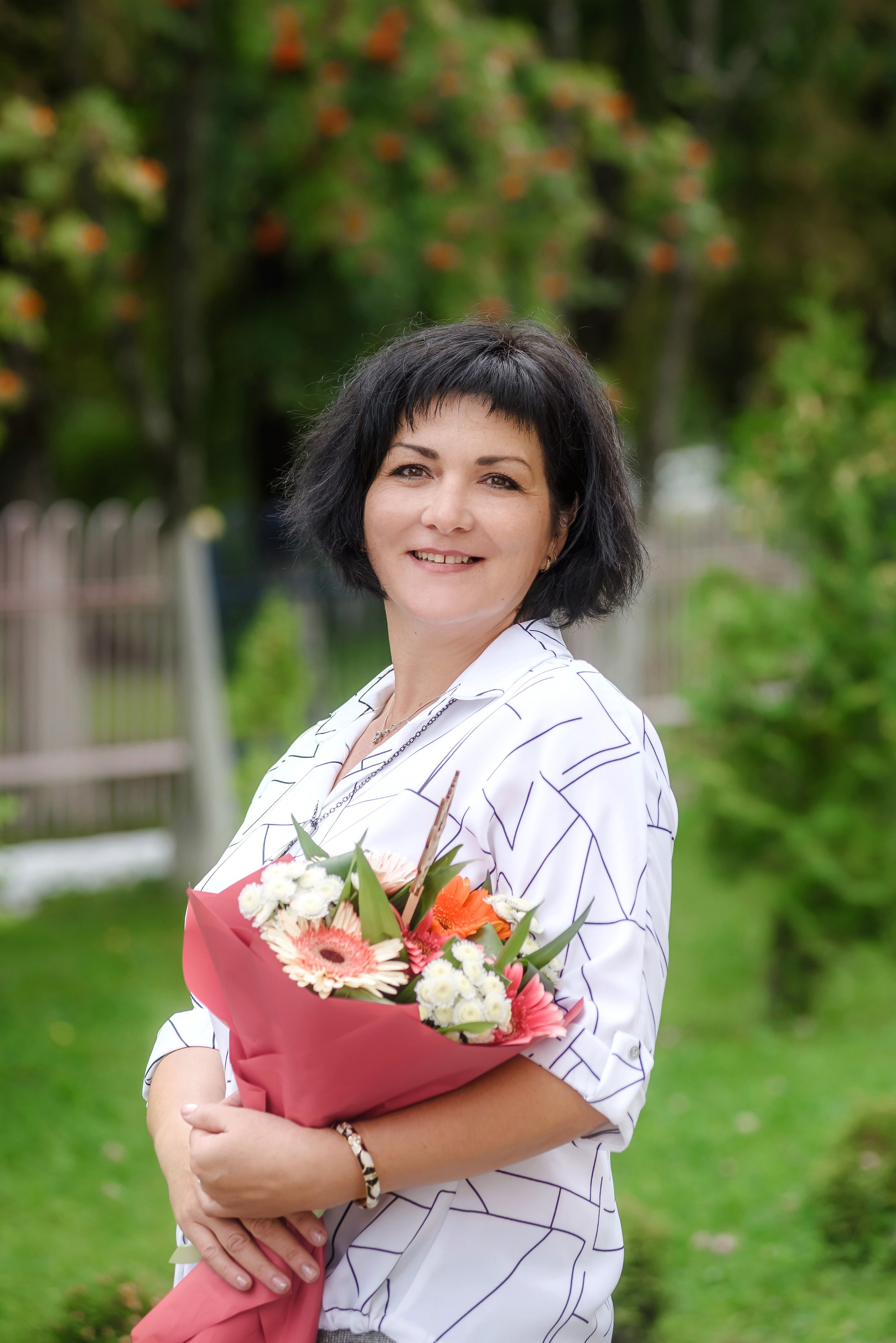 Линейка 11-е классы 2023. Фотограф Галина Лисанова, г. Брянск