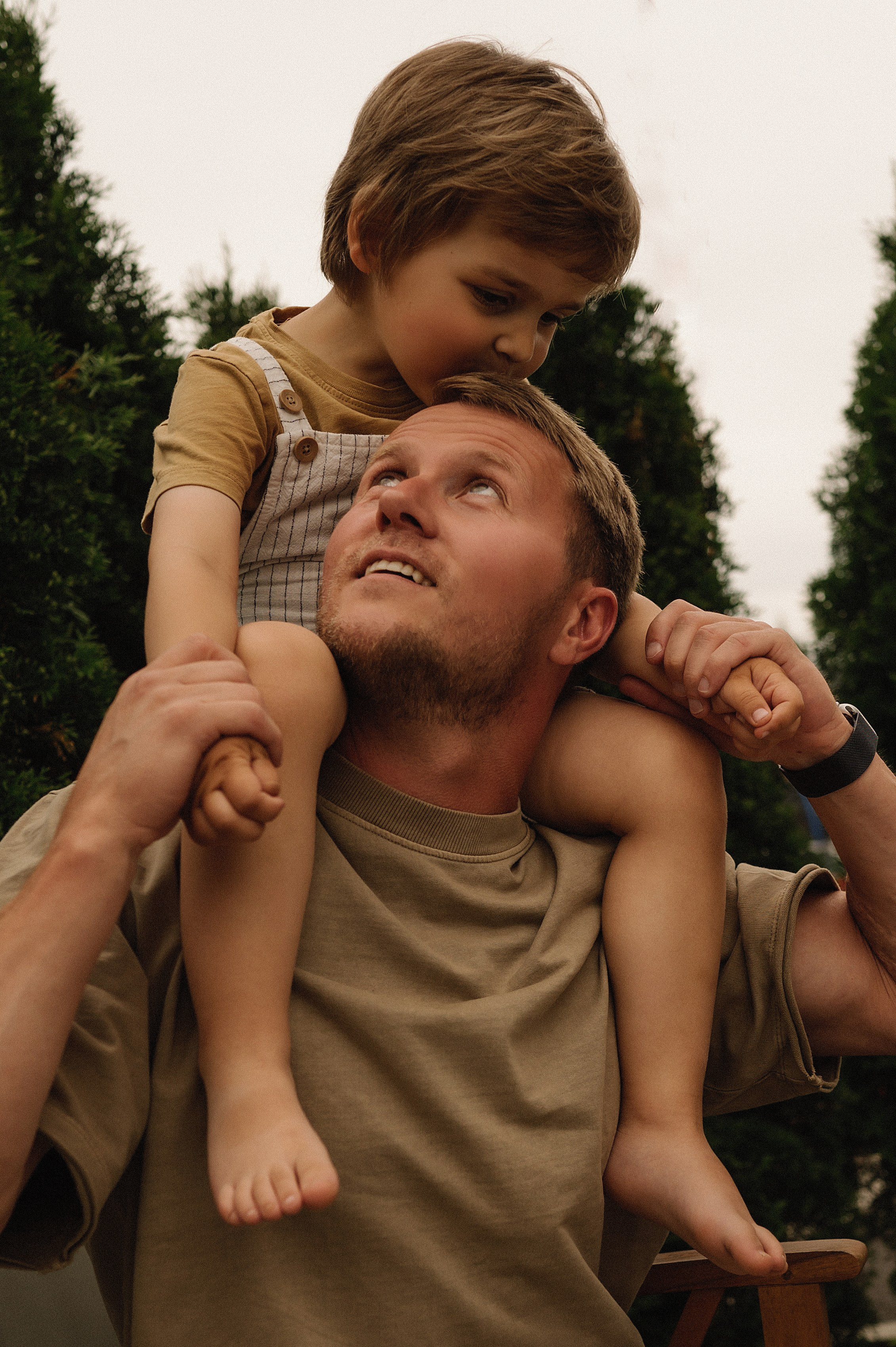 Лука с мамой и папой. Эльвира Жижикина. Семейный фотограф в Санкт-Петербурге