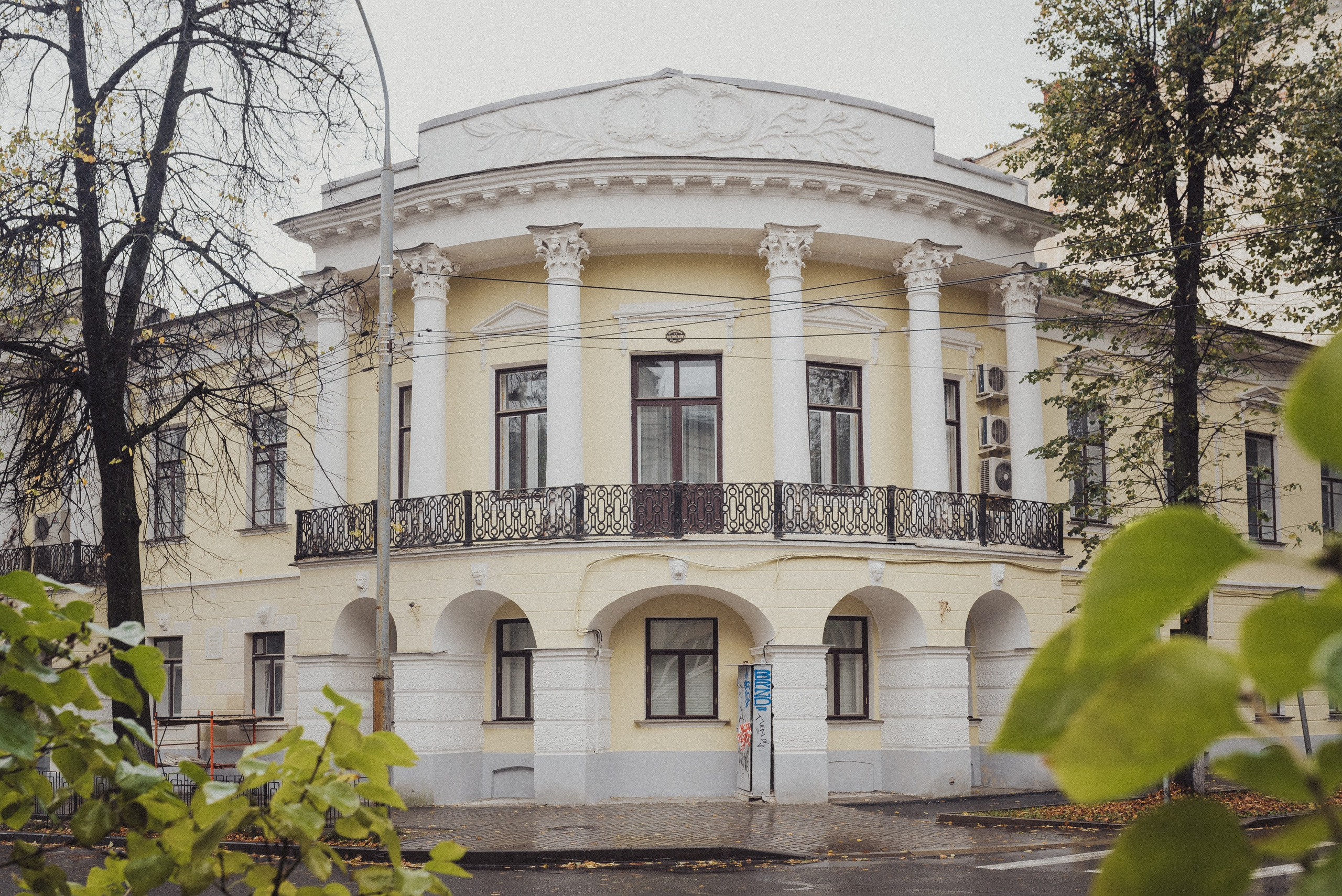 Проект #улицыгорода. Ярославль, ул. Республиканская. Документальный фотограф Илья Тихановский