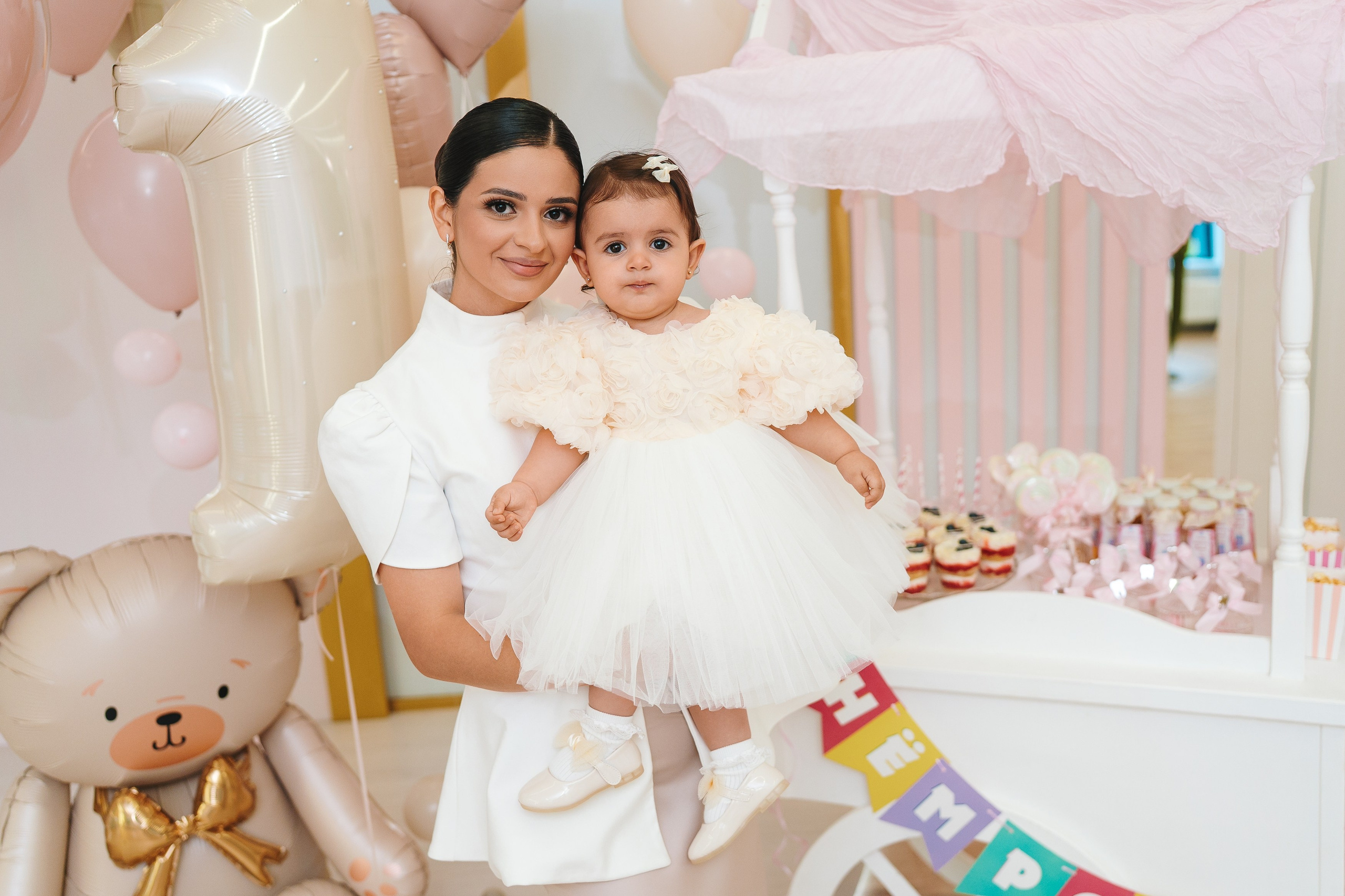 День рождения в детской игровой в ЖК Видинеевском — семейная съёмка в Уфе