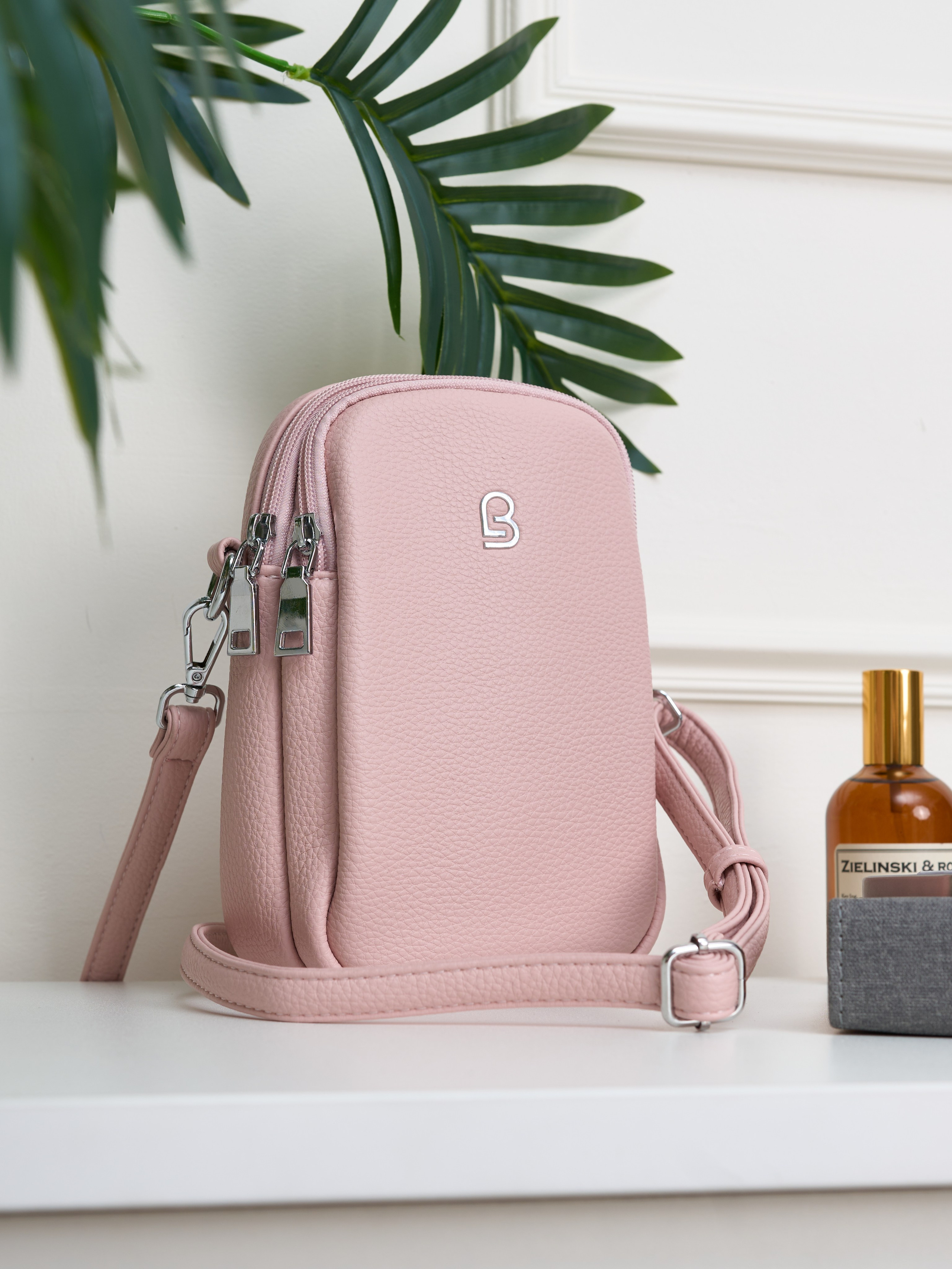 Предметная имиджевая фотосъёмка. Фотосъёмка для марктеплейсов Studio 11.11