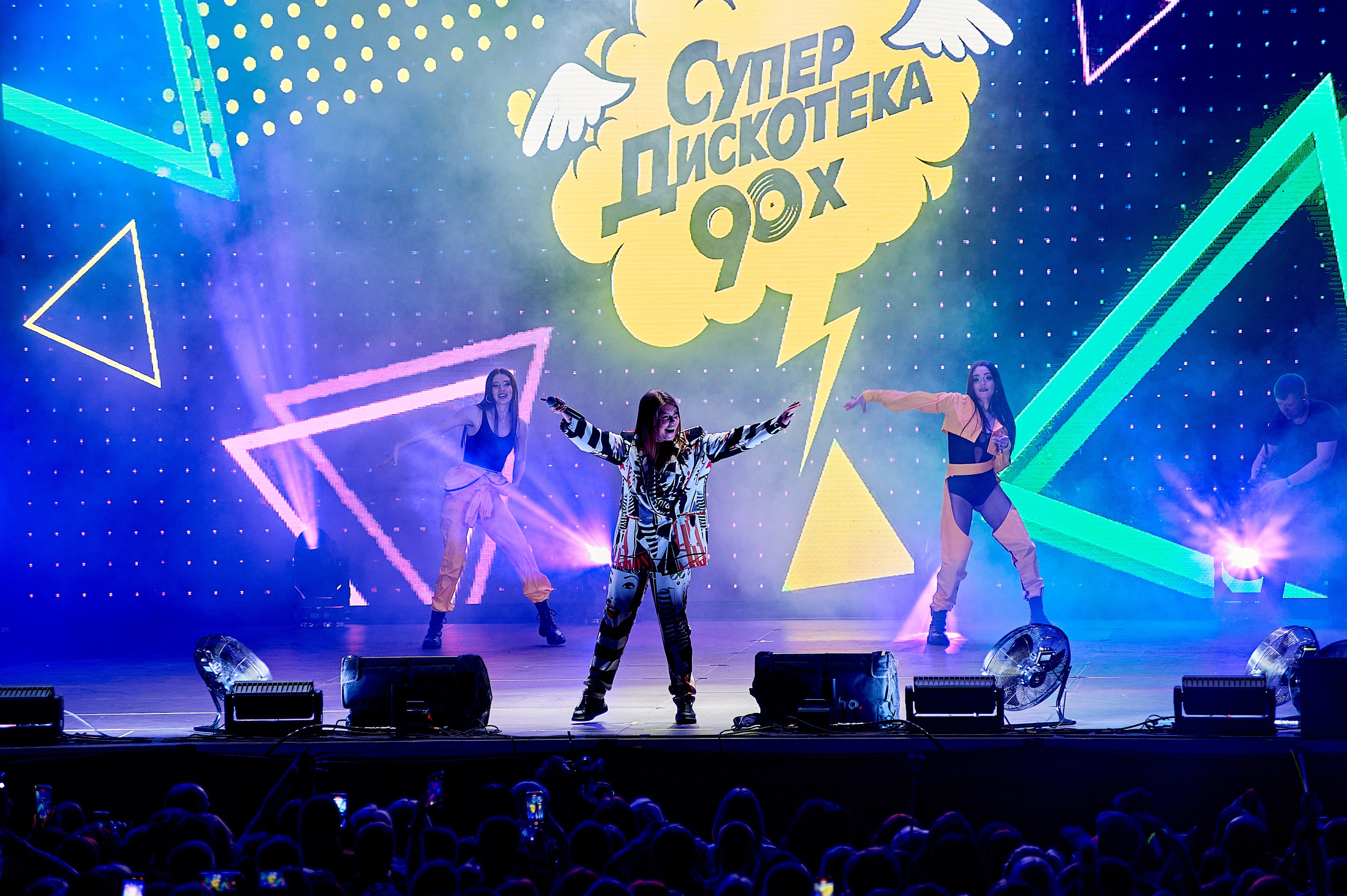 Супердискотека 90-х в Красноярске RECORD. Фотограф Москва Concerts photo / Fashion photо