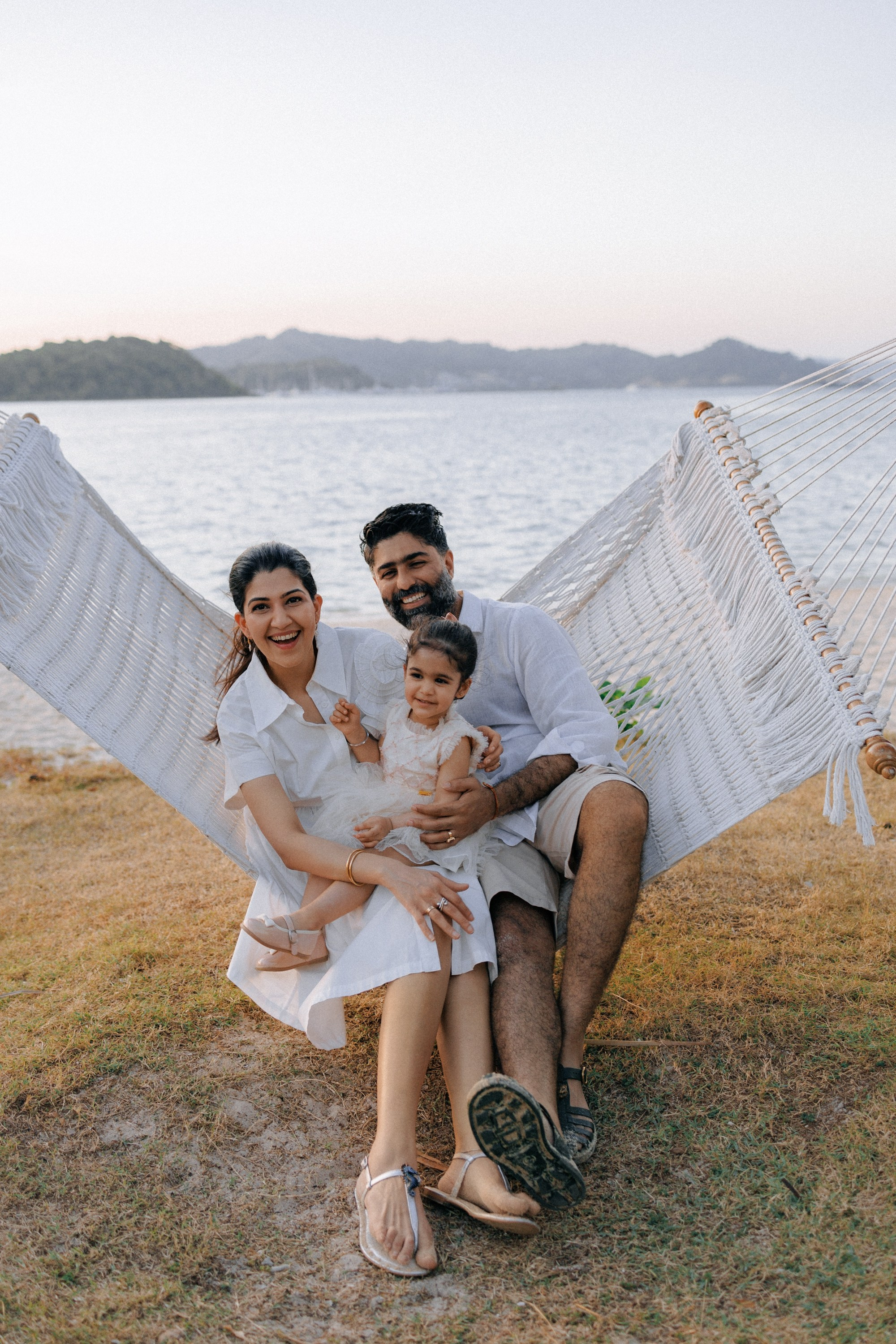 Family photoshoot in Phuket, Thailand. Fedor Lemeshko — Destination Wedding and Family Lifestyle photographer