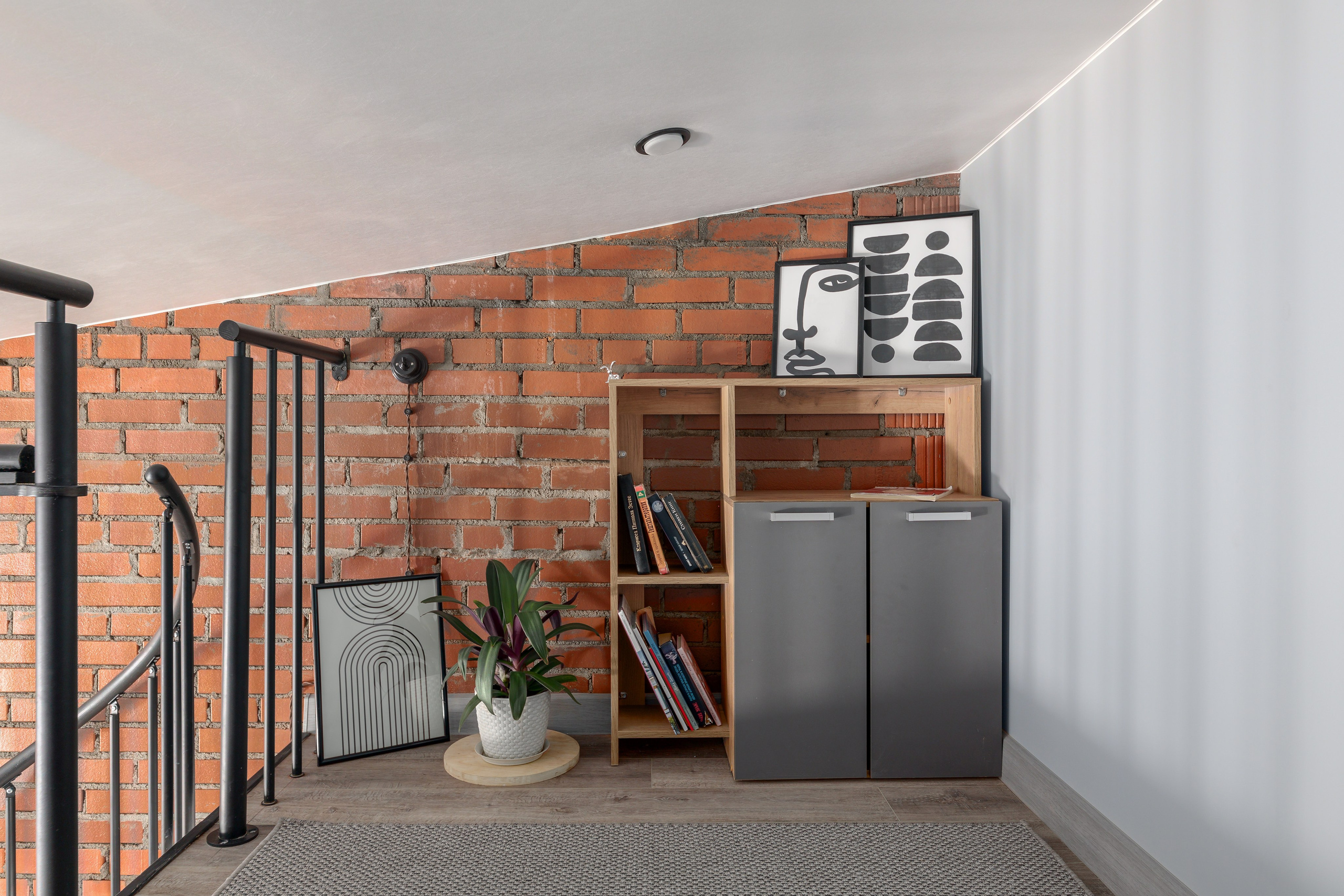 Студия, Полтавская ул