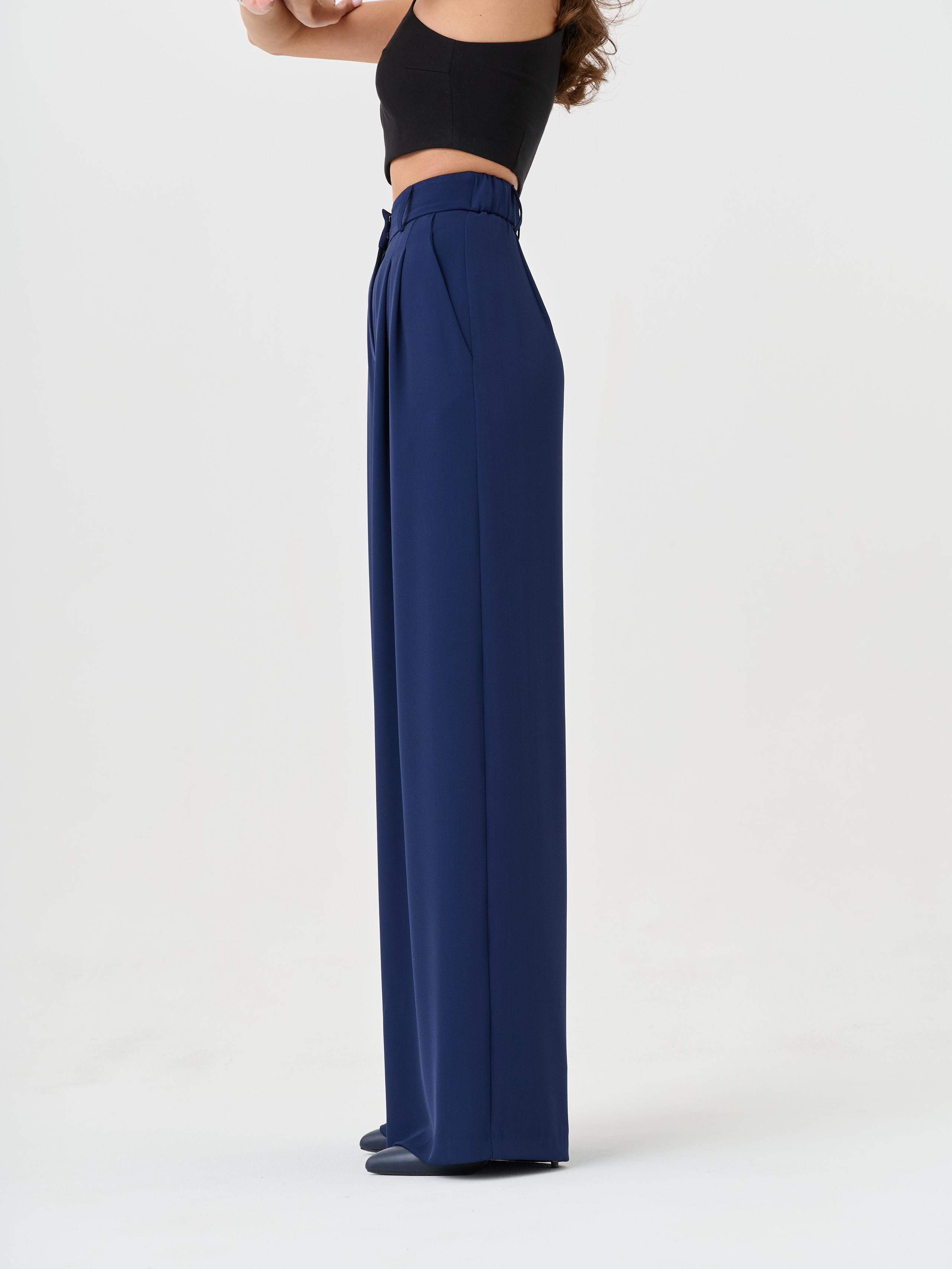 Каталог для продакшна BURO. Fashion фотограф в Москве Ксения Чупрунова