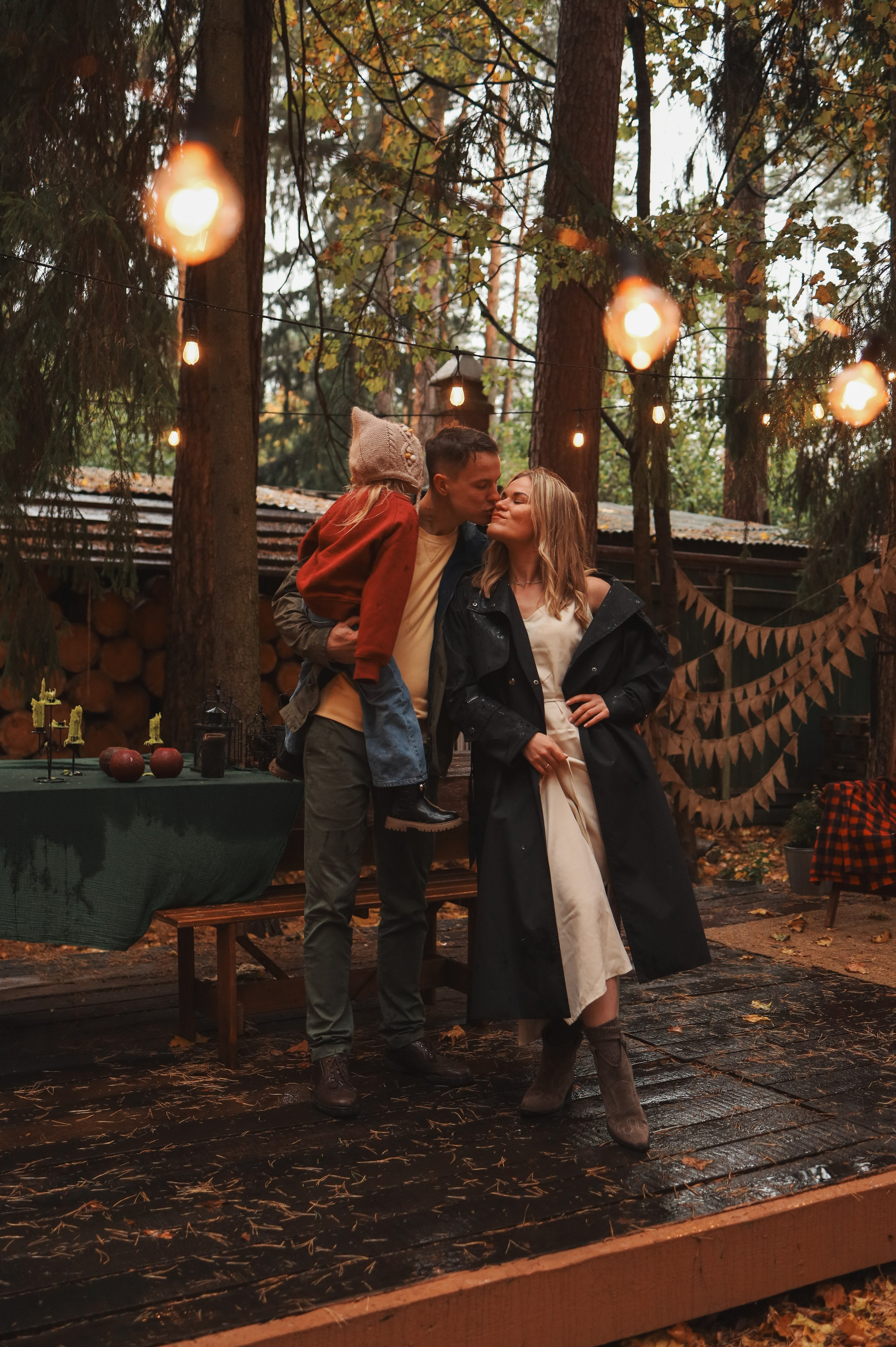 Дождь не помеха тёплым и атмосферным фотографиям. Семейный и женский фотограф