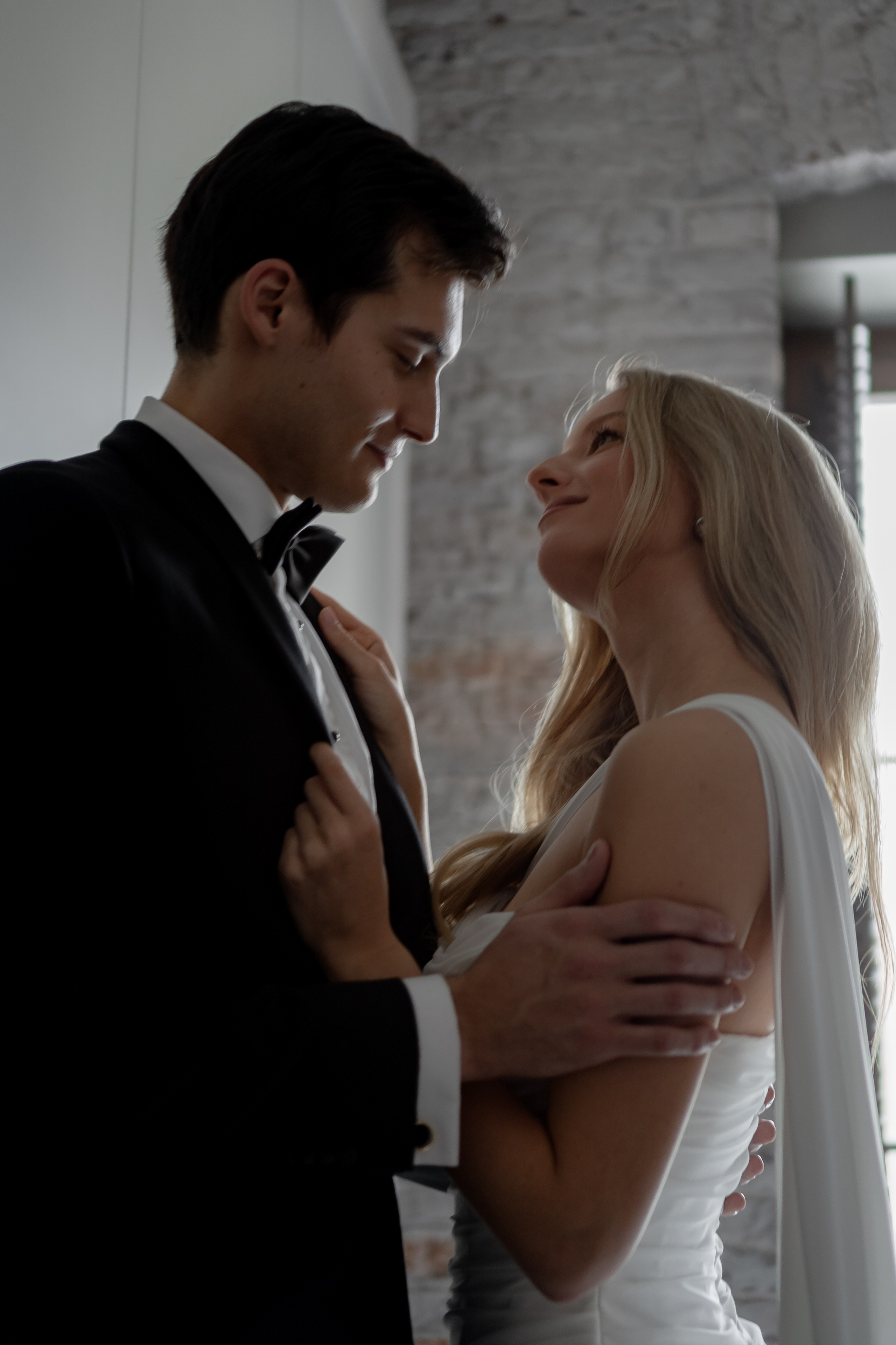 ЭЛЕГАНТНАЯ СВАДБЕНАЯ СЬЕМКА ЖЕНИХА И НЕВЕСТЫ В ДОРОГОМ ОТЕЛЕ САНКТ-ПЕТЕРБУРГА. Профессиональный фотограф, Санкт-Петербург — Виктория Богомолова