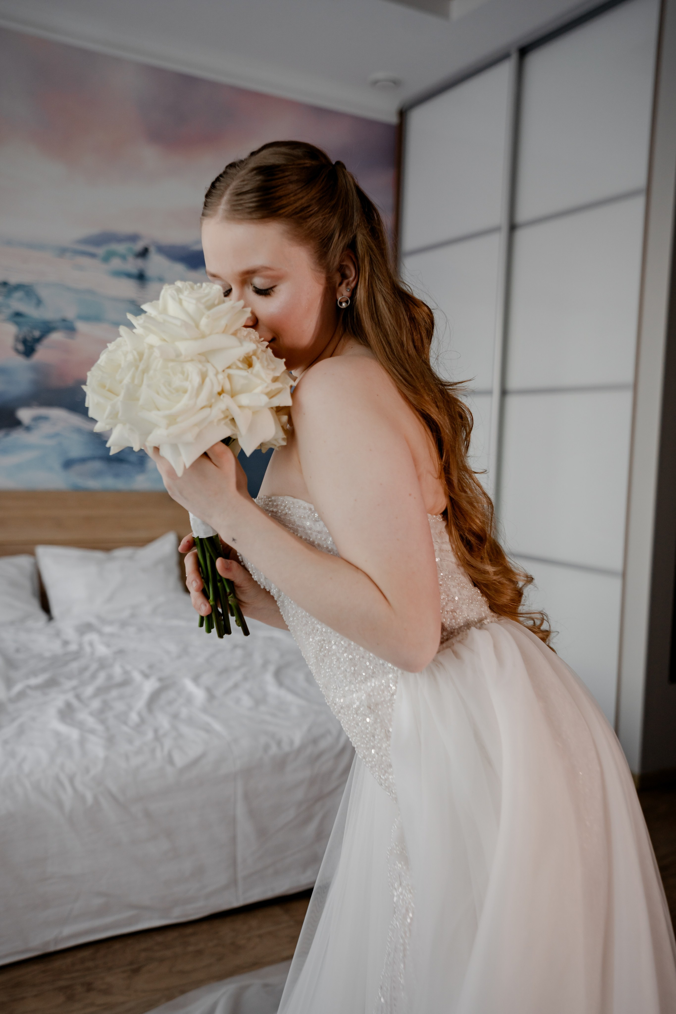 СВАДЕБНАЯ СЬЕМКА СБОРОВ В ОТЕЛЕ И ВЫЕЗД НА ЦЕРЕМОНИЮ (СНЯТО В СИБИРЕ В НИЖНЕВАРТОВСКЕ). Профессиональный фотограф, Санкт-Петербург — Виктория Богомолова