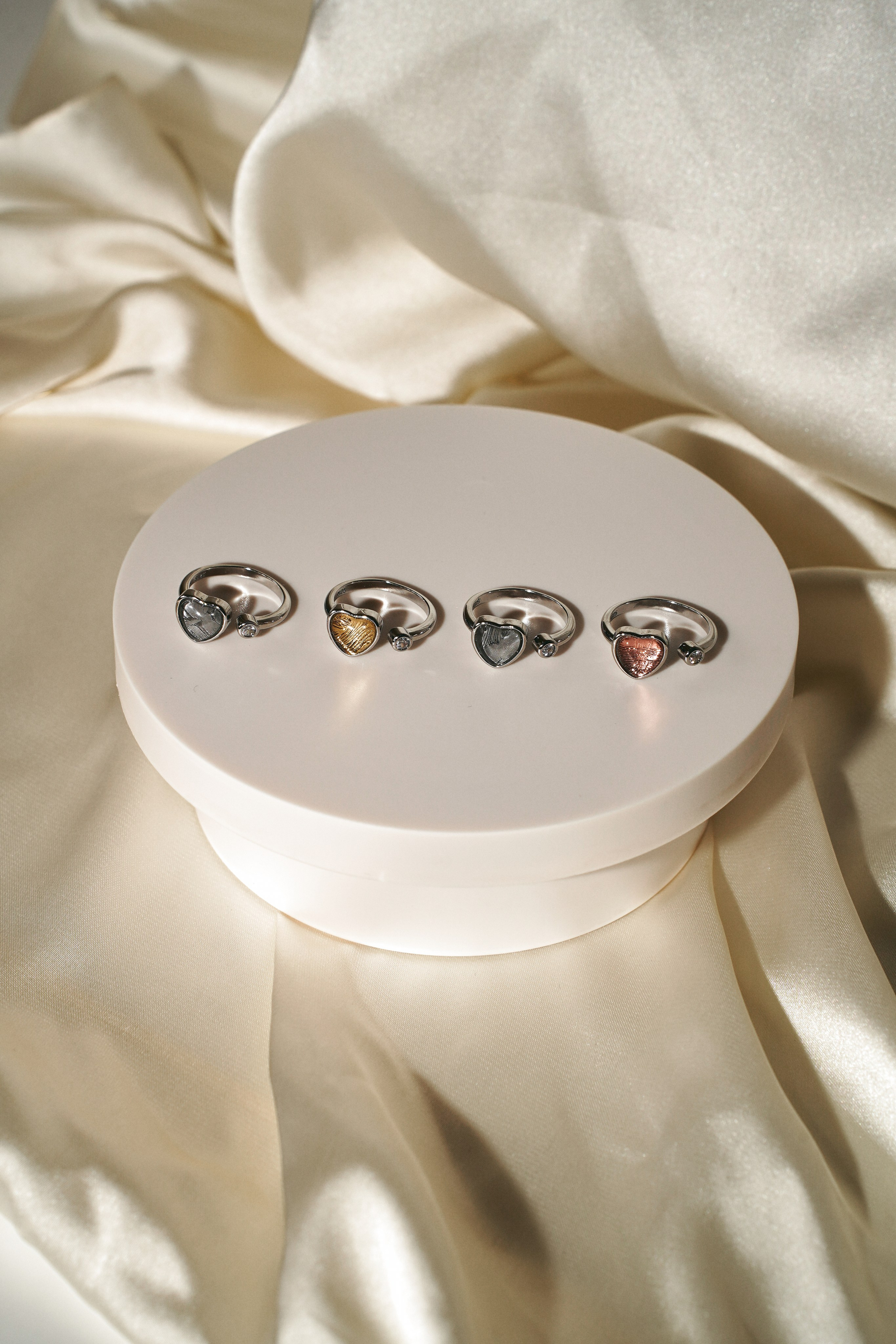 Кольца. Фотограф