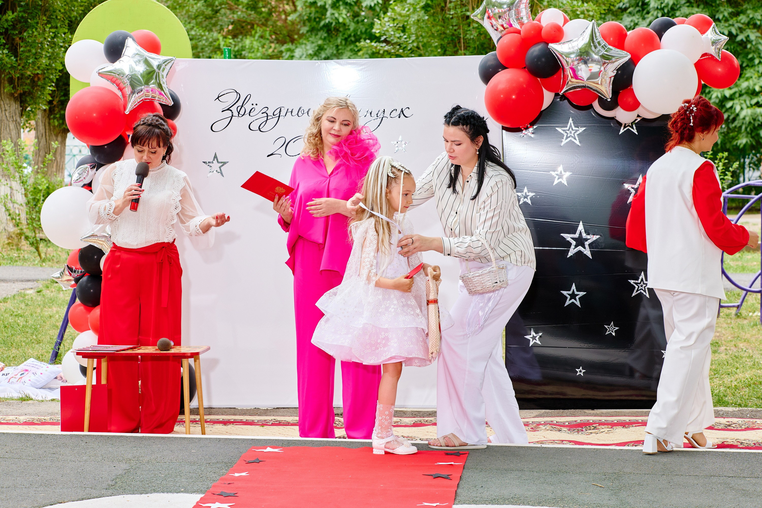 Выпускной 45 сад. Фотограф Выпускные альбомы Таганрог Сергей Коробченко