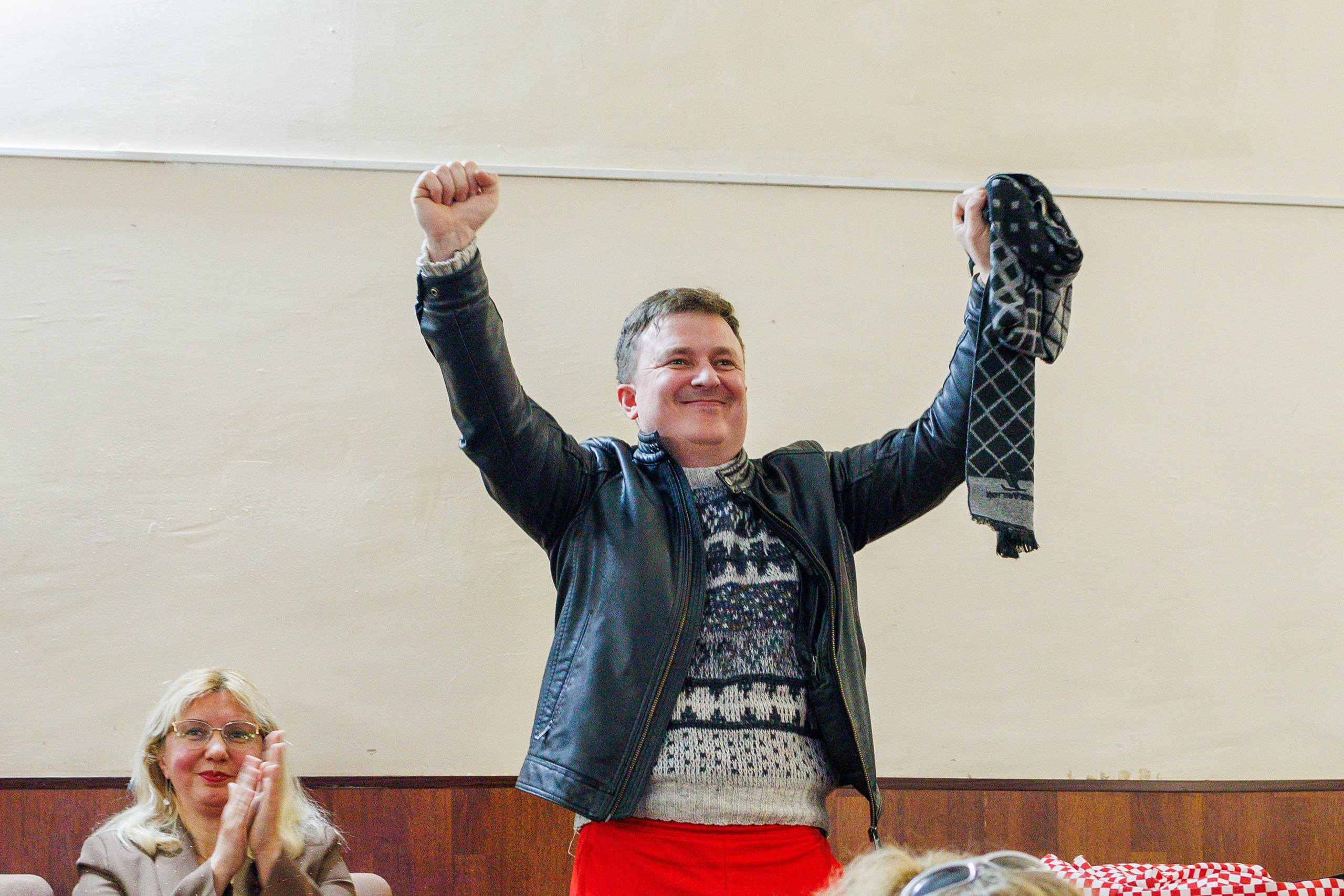 Школьный КВН в Томари. Свадебный, семейный и репортажный фотограф в Южно-Сахалинске Артур Петросян