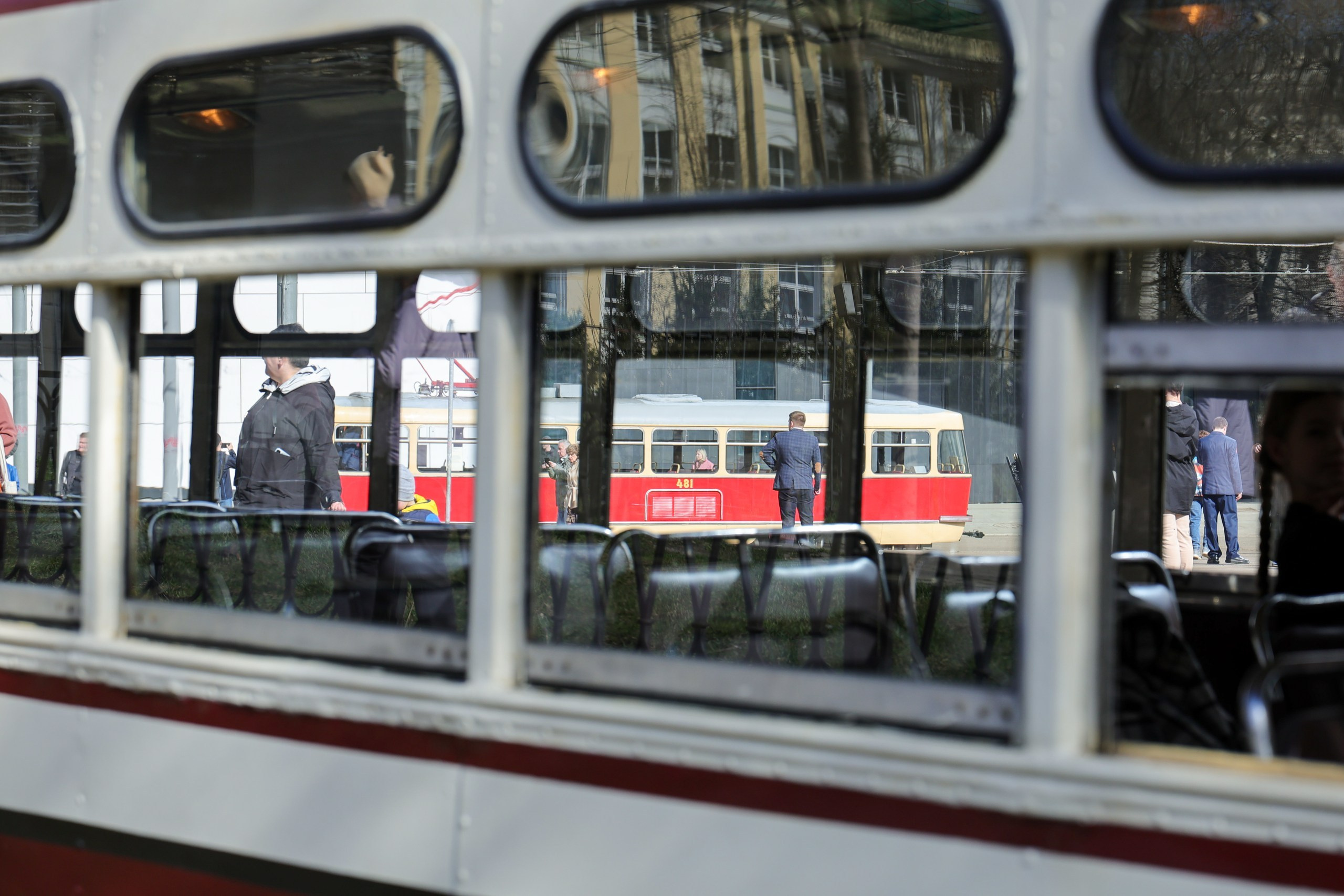 Парад трамваев. Репортажный, архитектурный, театральный и файн-арт фотограф Лена Мельникова в Москве
