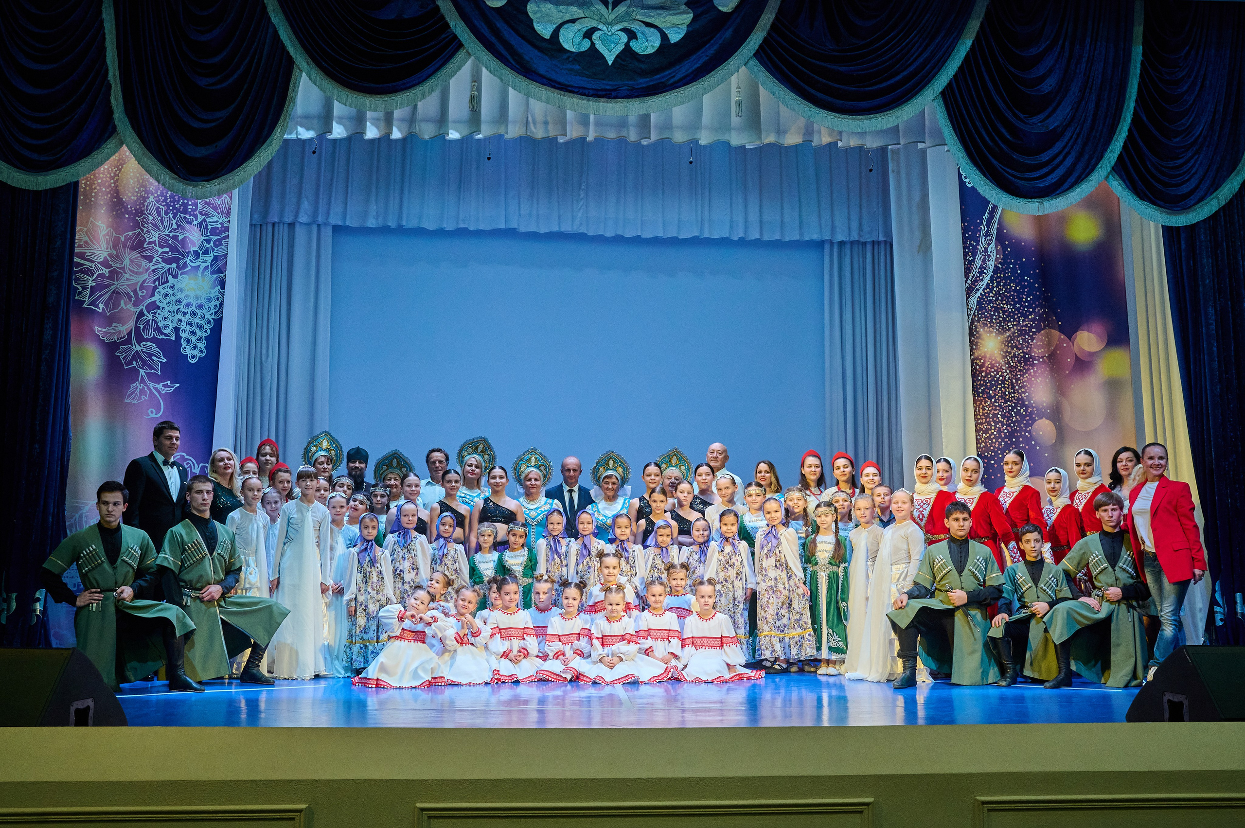 День матери Марьина Роща. Жизнь курорта Кабардинка в фотографиях